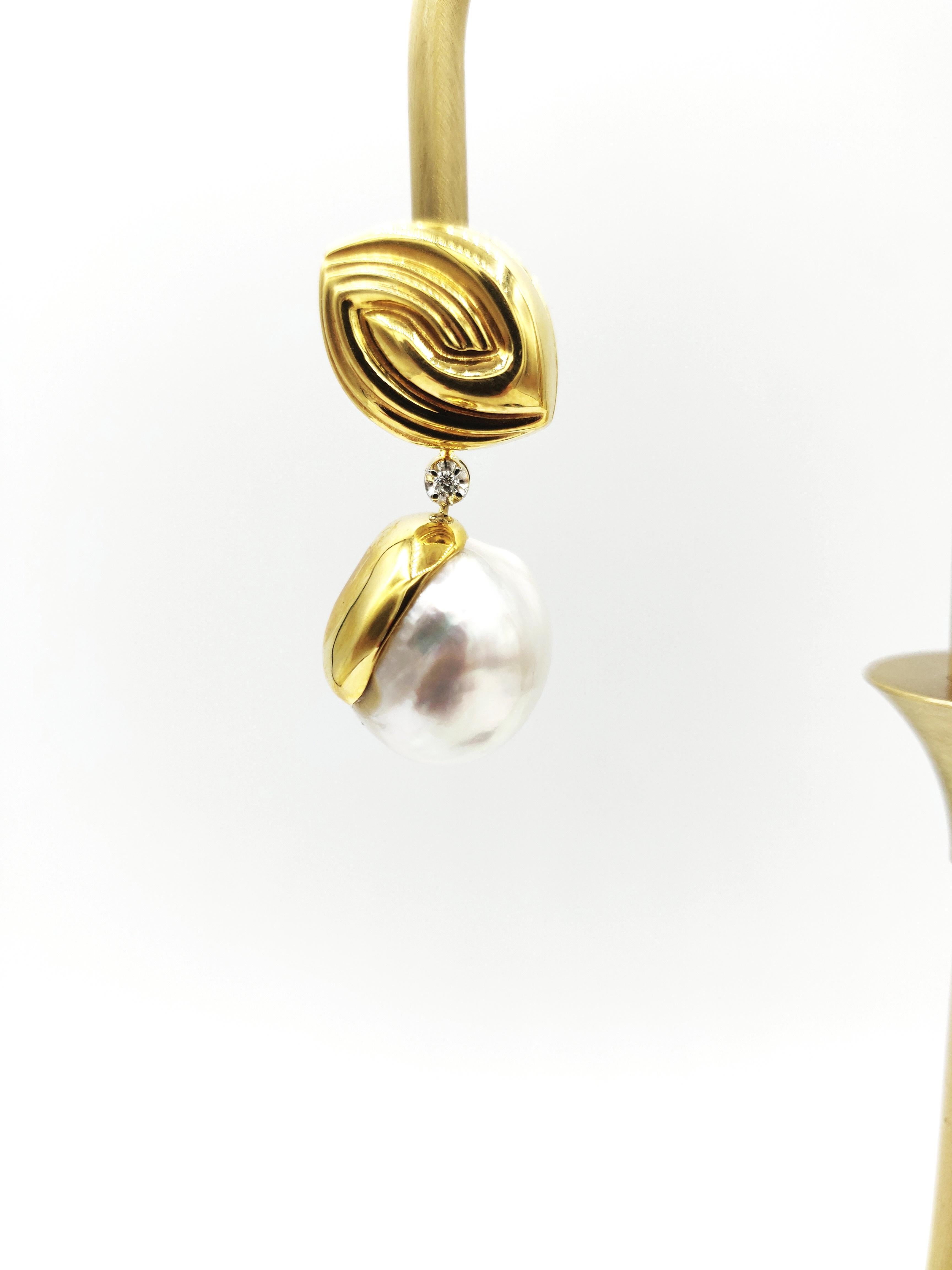 Brilliant Cut Detachable Baroque South Sea Pearl Drop Diamond Yellow Gold Earrings For Sale