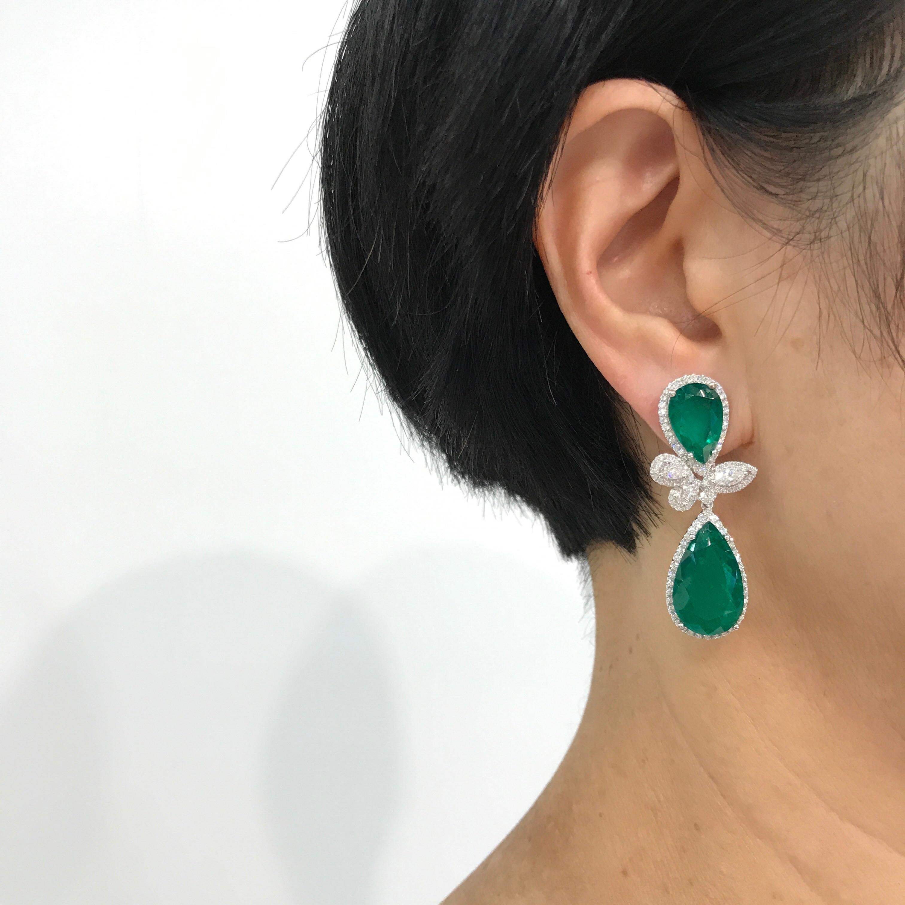 Women's Detachable Pear Shape Colombian Emerald and Diamond Dangling Earring