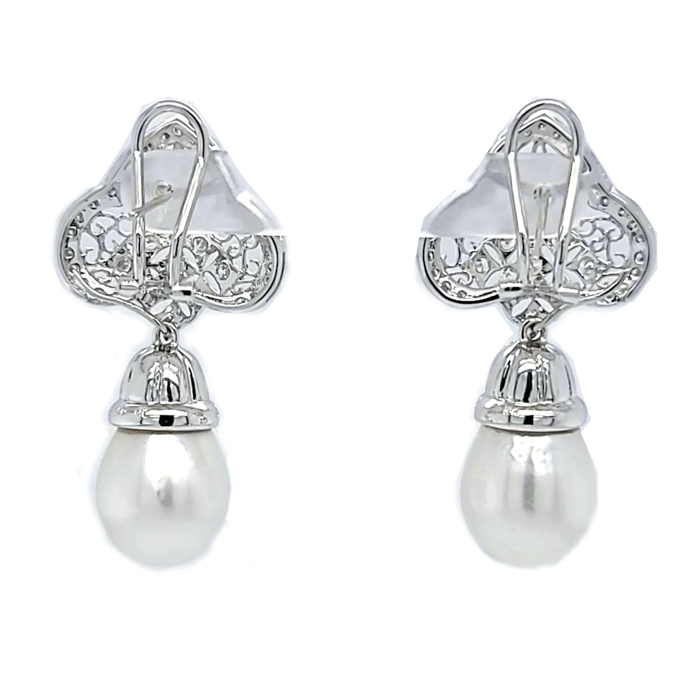 Detachable South Sea Pear and Diamond Earrings In Good Condition For Sale In Coral Gables, FL