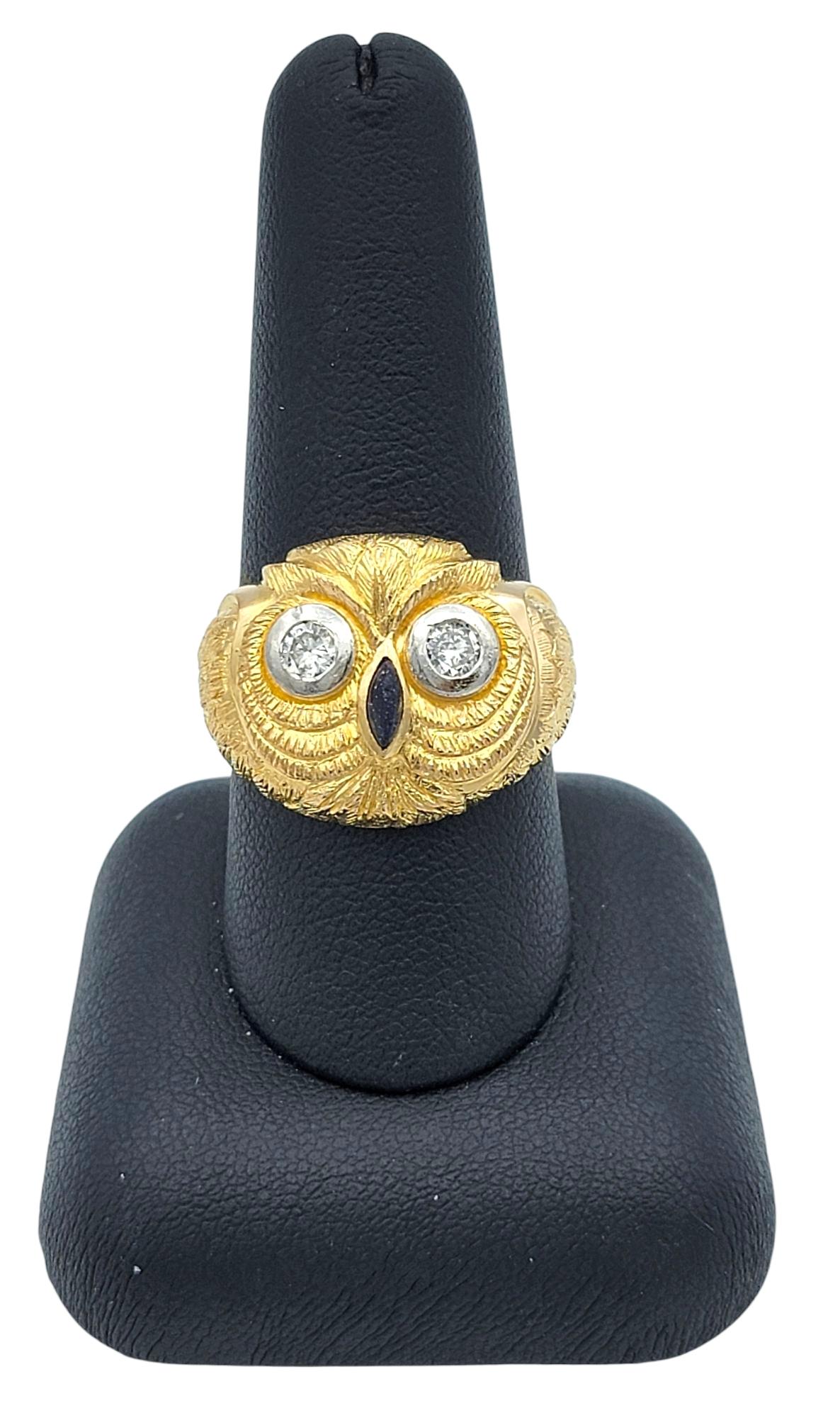 Bague cocktail détaillée en or jaune 18 carats à motif hibou avec yeux ronds de diamants en vente 5