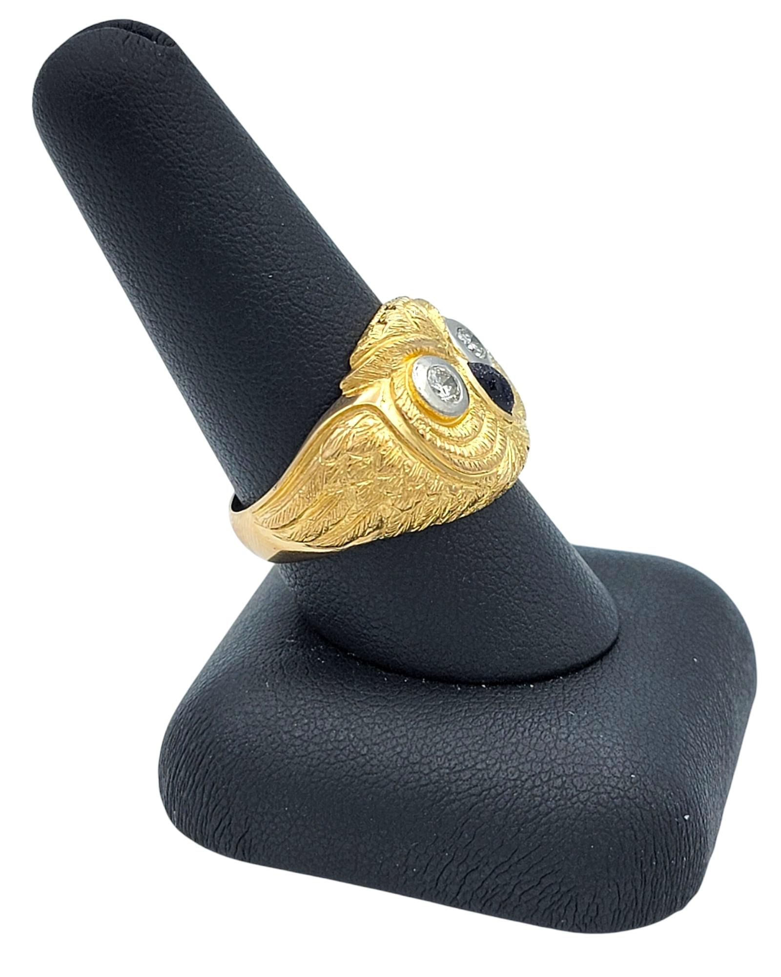 Bague cocktail détaillée en or jaune 18 carats à motif hibou avec yeux ronds de diamants en vente 6