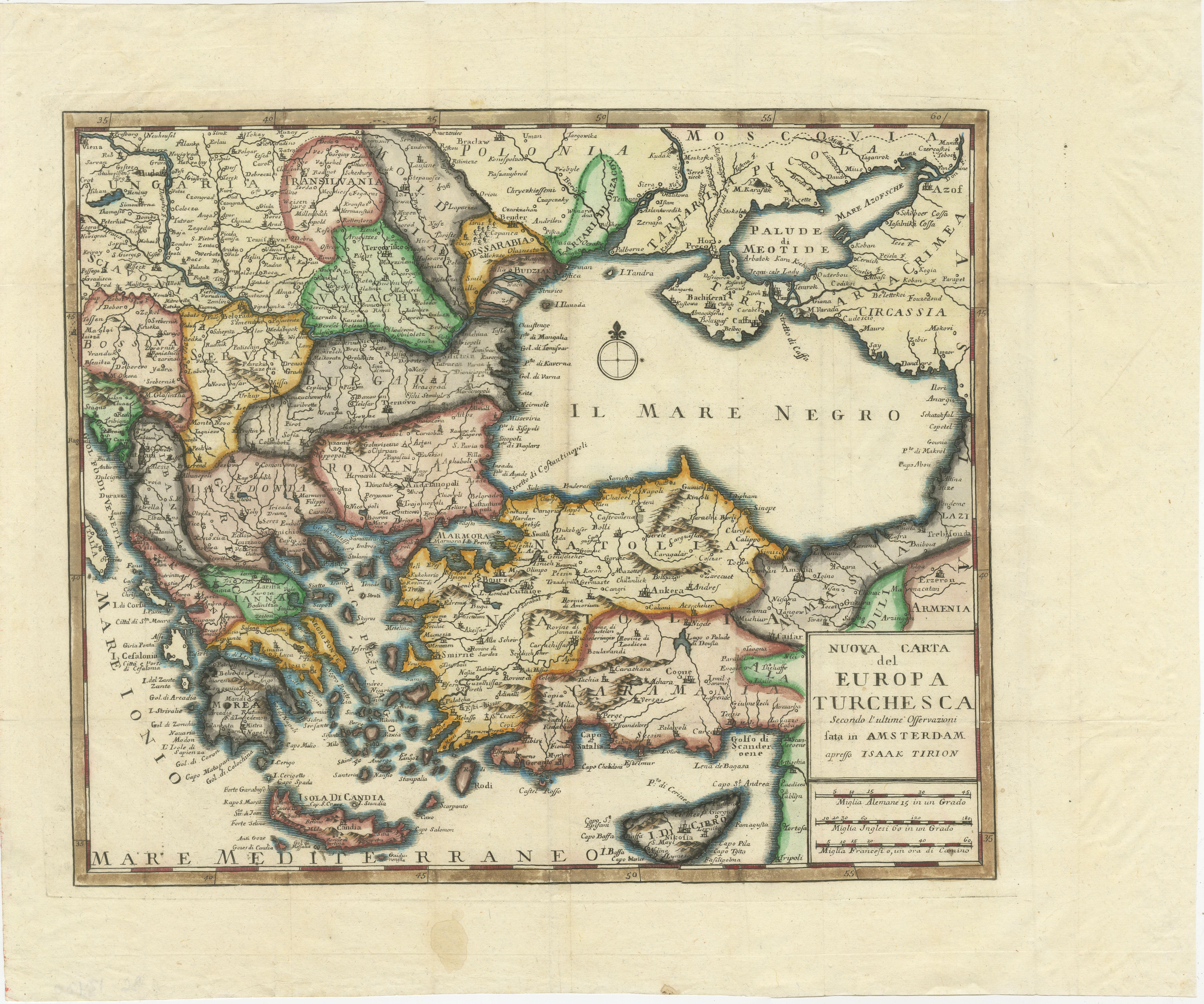 Antike Karte mit dem Titel 'Nuova Carta del Europa Turchesca (..)'. Dies ist eine italienische Version der detaillierten Karte von Tirion über das Schwarze Meer, den Balkan und Kleinasien. Sie ist mit einer einfachen Windrose verziert und bietet