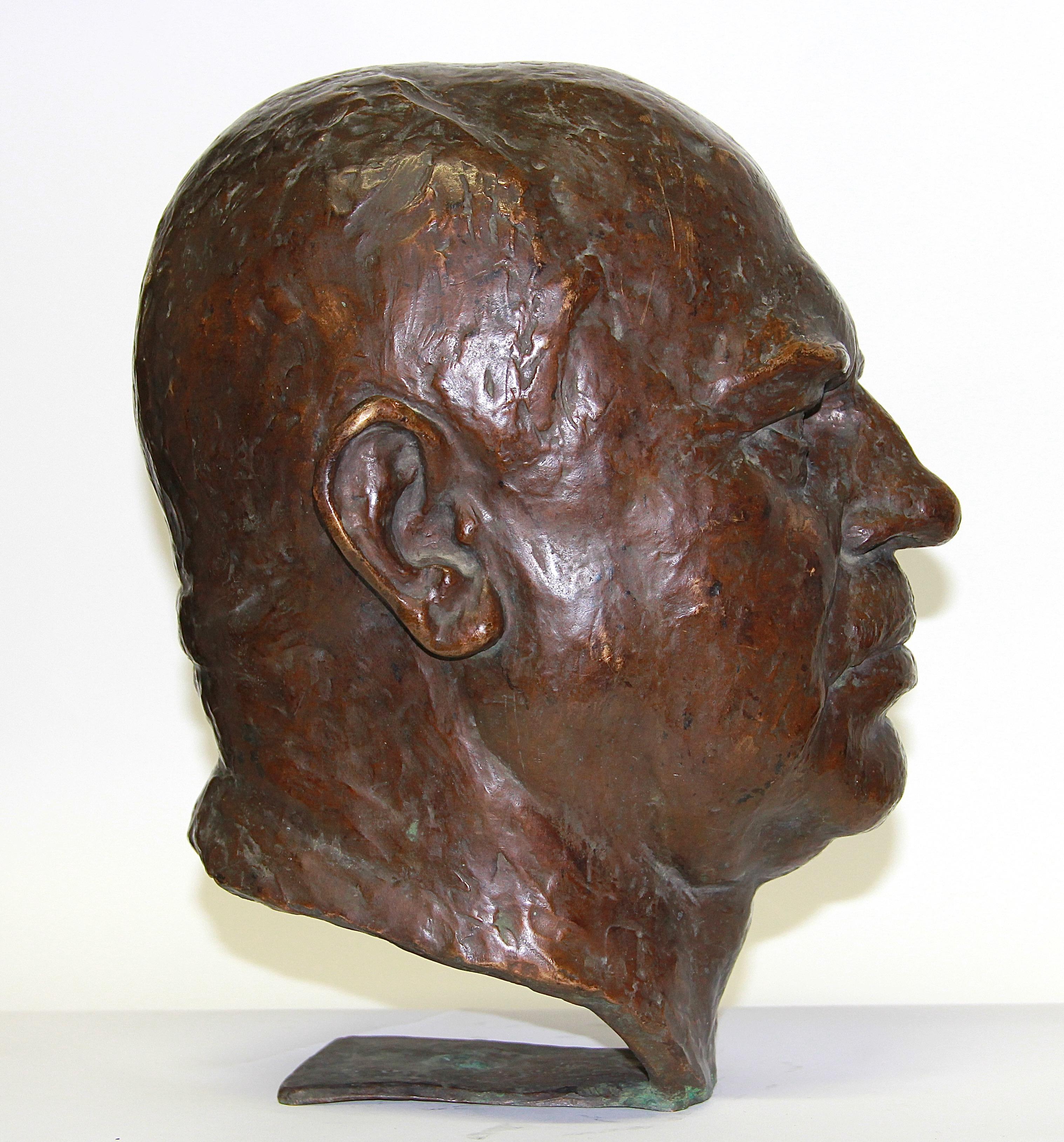 Detailed Bronze Bust, Sculpture of a Man, by Felix Georg Pfeifer, 1929 For Sale 1