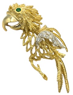Detailed Parrot Brooch with Emerald Eye and Diamonds in Two-Tone 18 Karat Gold