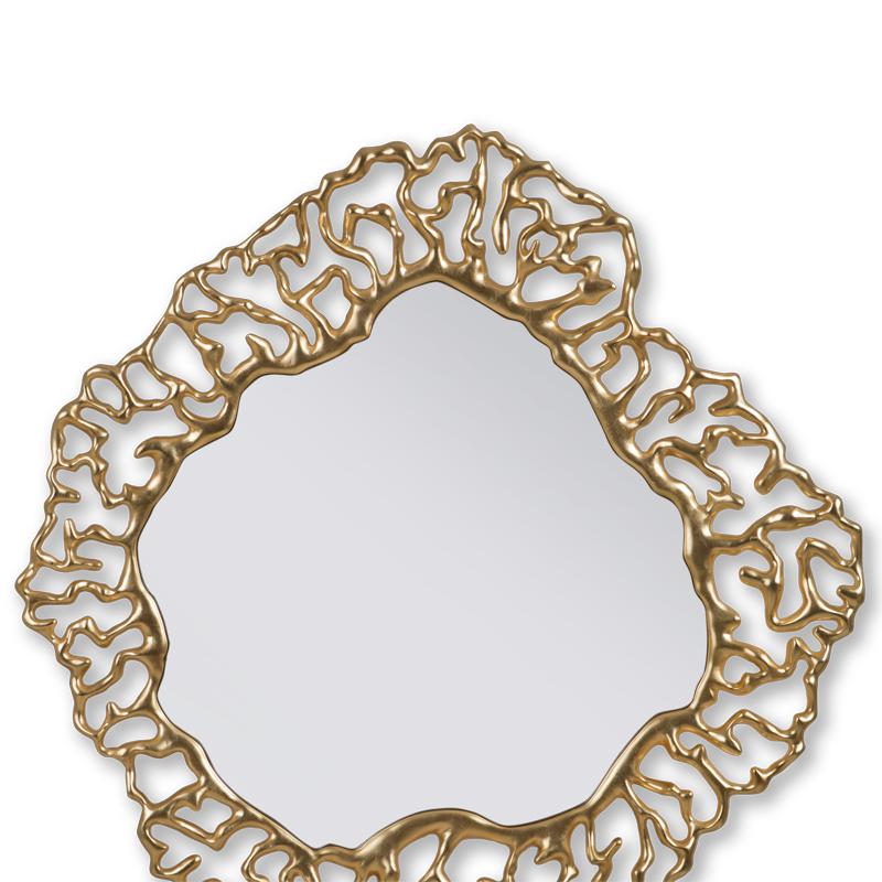 Mirror details gold hand-carved filigree style frame design,
with solid mahogany wood and polished mirror edges.
With wall-mounted French cleat system for hanging.
Finishes are varnishes, lacquered and silver leaf.
 