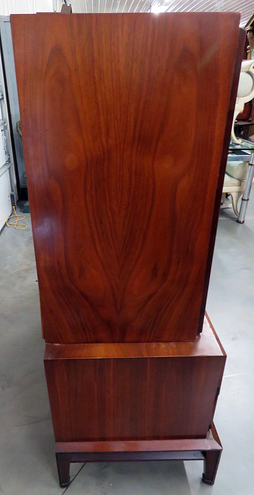 Wood Detroit Furniture Company Mid-Century Modern Gentleman's Chest