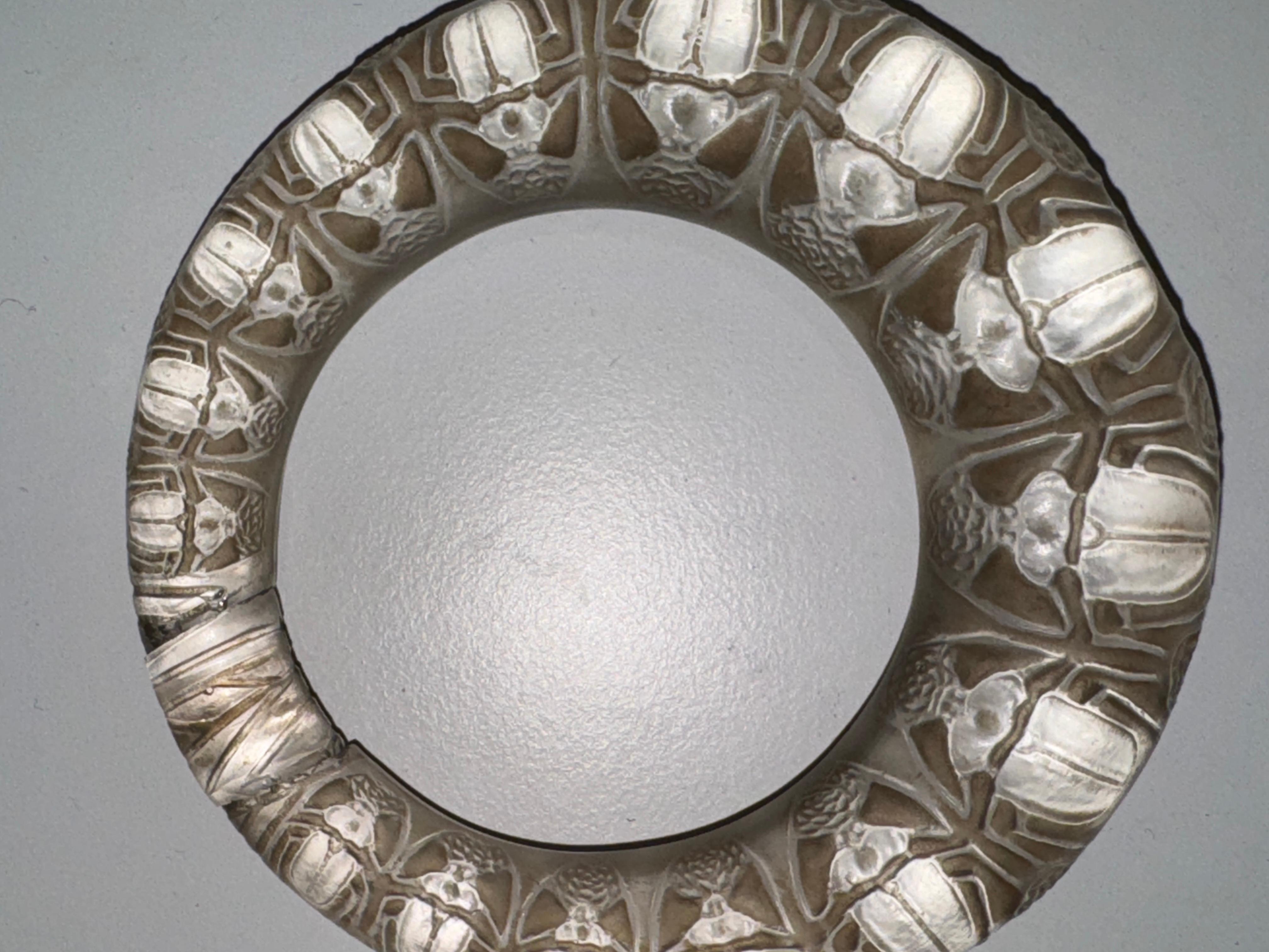 Deux Anneaux Scarabées Handles by René Lalique, France, Circa 1919 For Sale 12