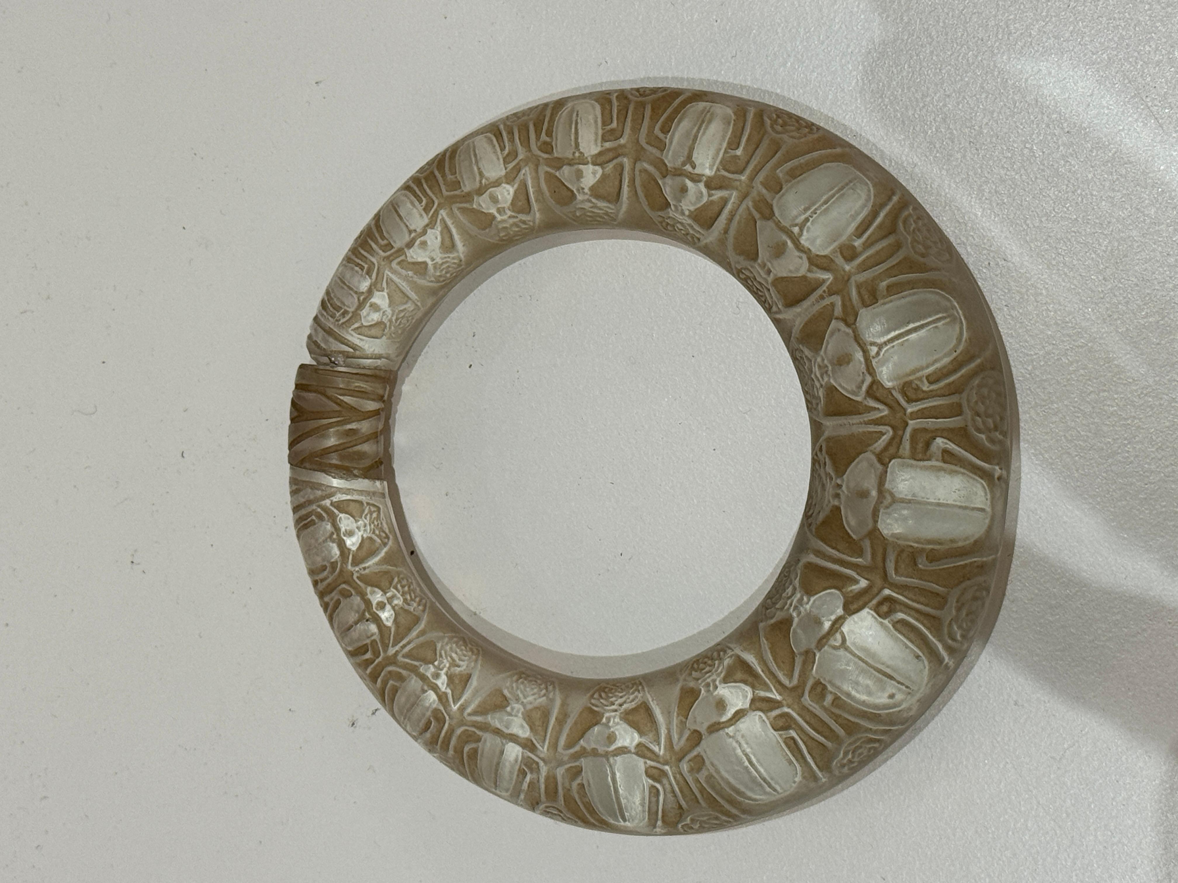 Deux Anneaux Scarabées Handles by René Lalique, France, Circa 1919 In Fair Condition For Sale In BARCELONA, ES