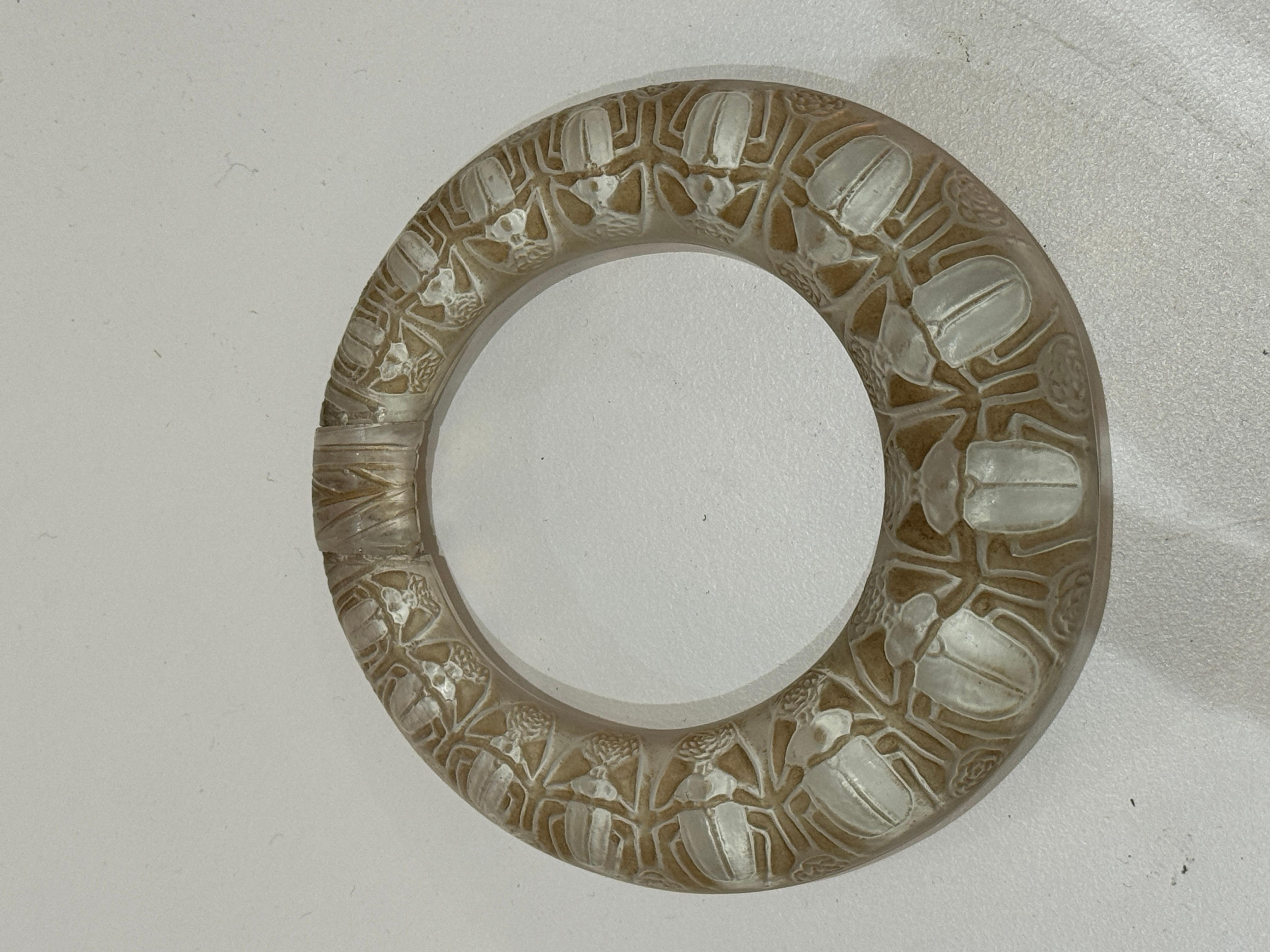 20th Century Deux Anneaux Scarabées Handles by René Lalique, France, Circa 1919 For Sale