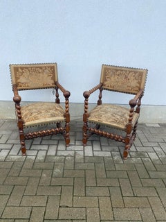 Due poltrone in stile Luigi XIII, intorno al 1900.