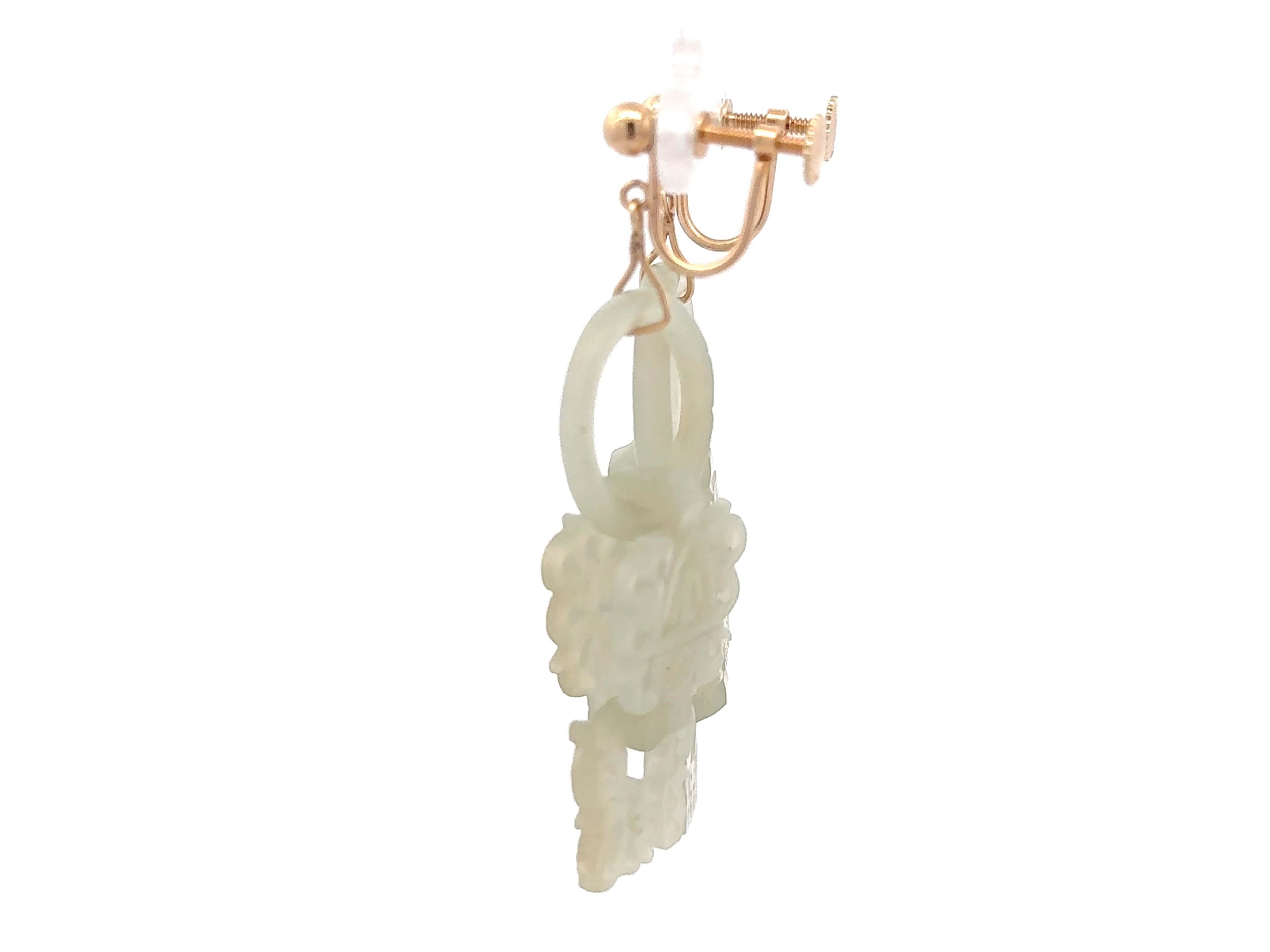 Boucles d'oreilles Dangly en Jade blanc travaillé à la diable Or jaune 14k Pour femmes en vente