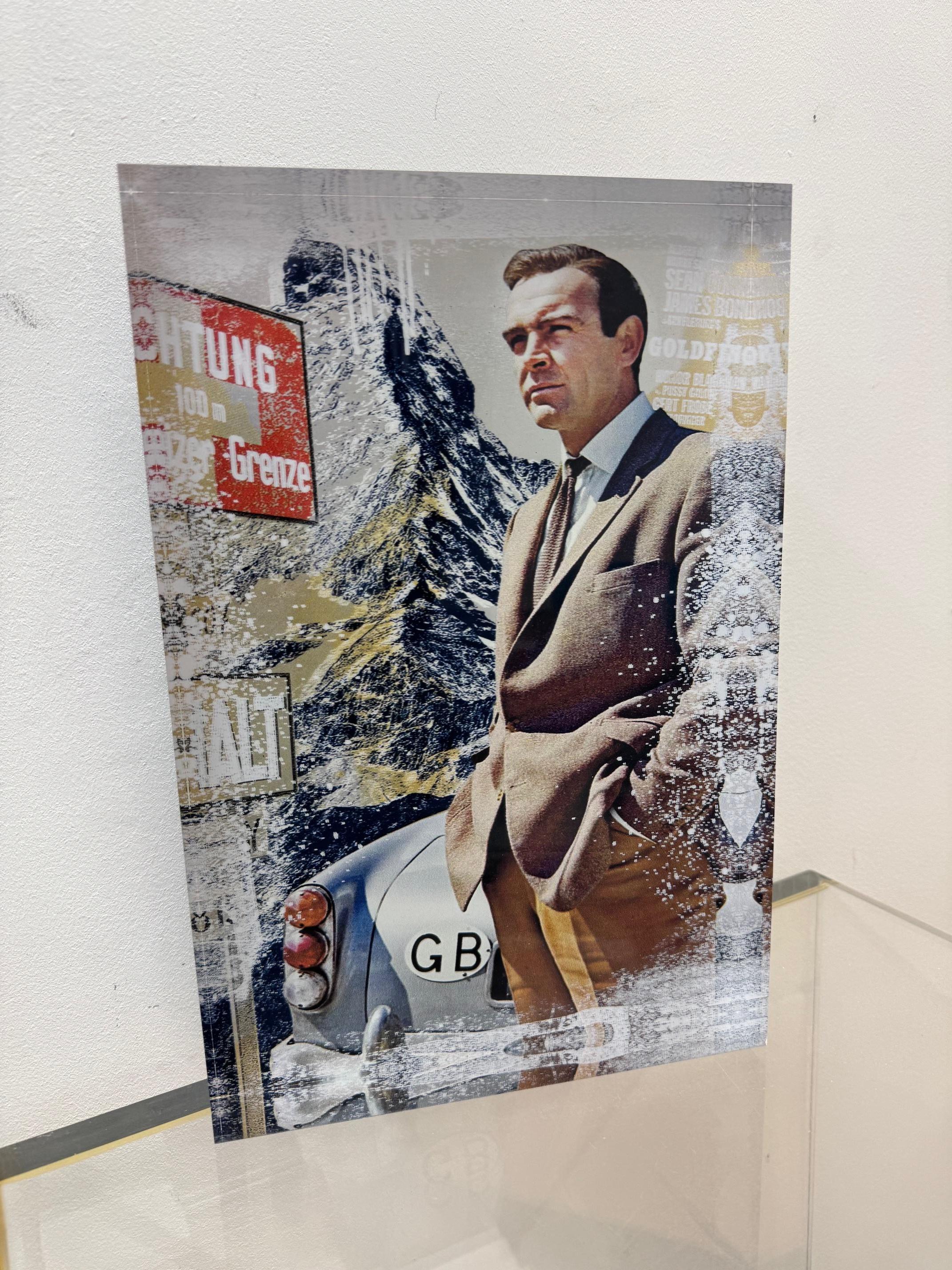 Gran escultura Bond-contemporánea de arte pop acílico que representa a Sean Connery Goldfinger en venta 6