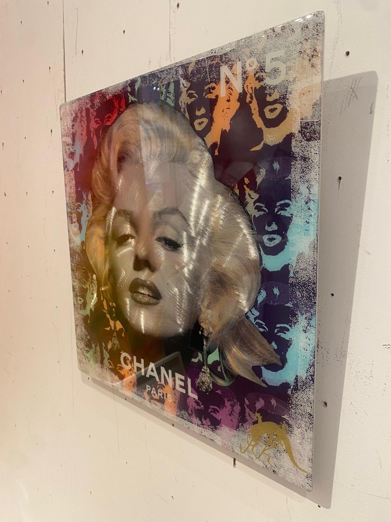 Chanel No. 5 - zeitgenössisches Originalporträt einer Pop-Art-Ikone von Marilyn Monroe im Angebot 1