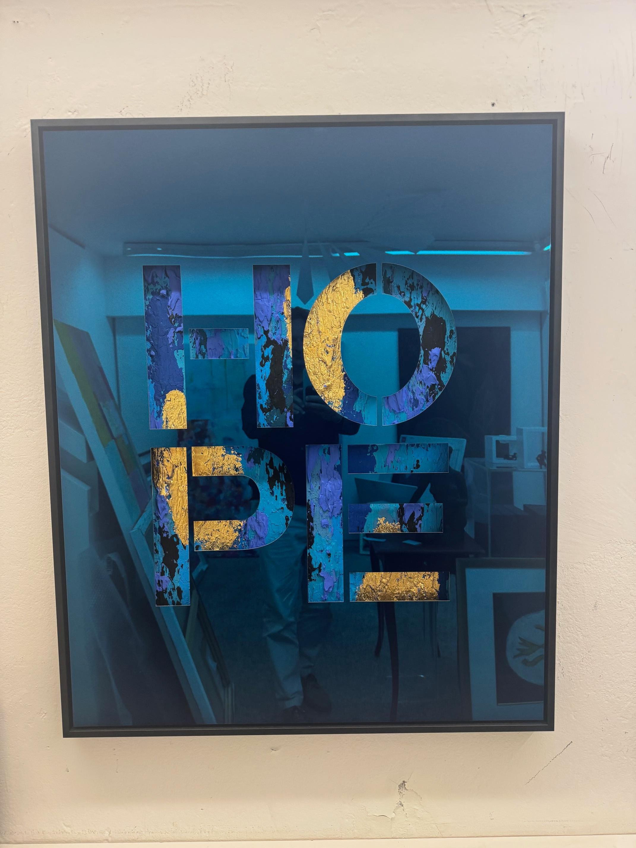 ESPERANZA - recorte de arte pop original contemporáneo, azul y dorado, muy pulido en venta 4