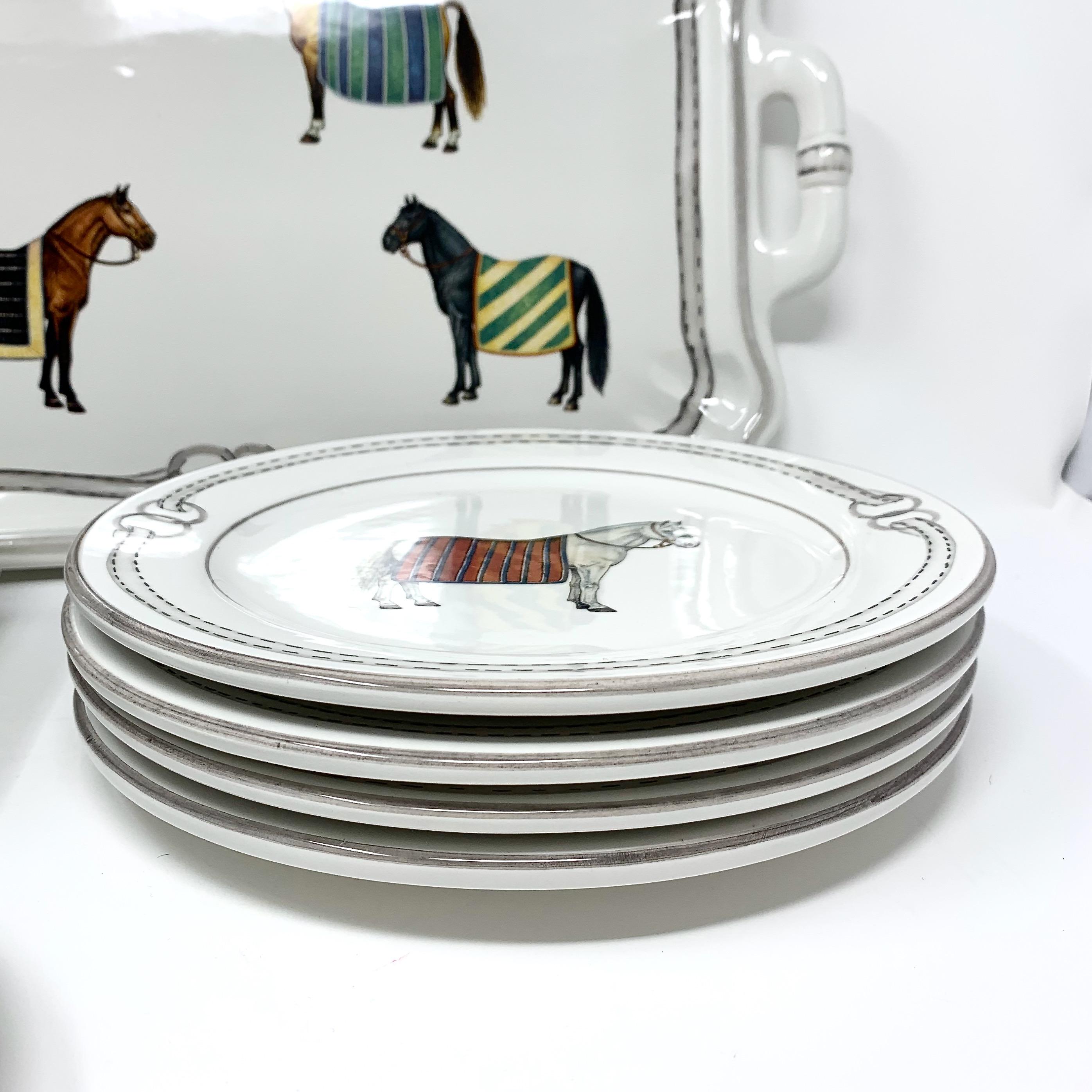 Devon Equestrian Ceramic Dinner Plates S/4, Made in Italy In New Condition For Sale In West Chester, PA