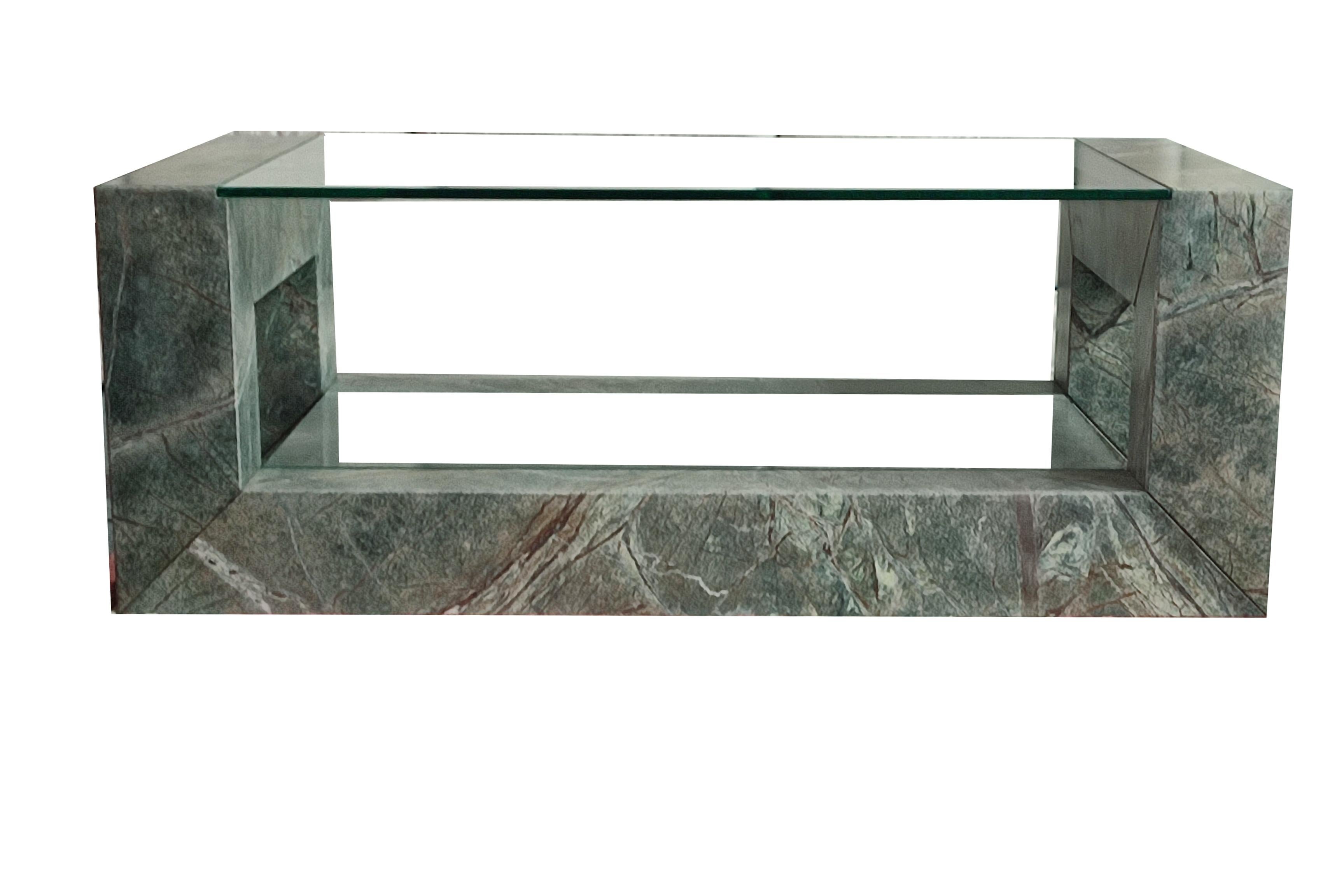 Espagnol DEVON Table basse en marbre vert Design contemporain Espagne par Joaquín Moll Meddel en vente