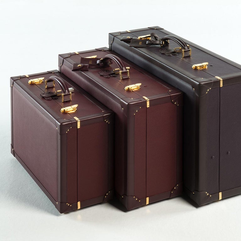 Devon Medium Suitcase For Sale at 1stdibs