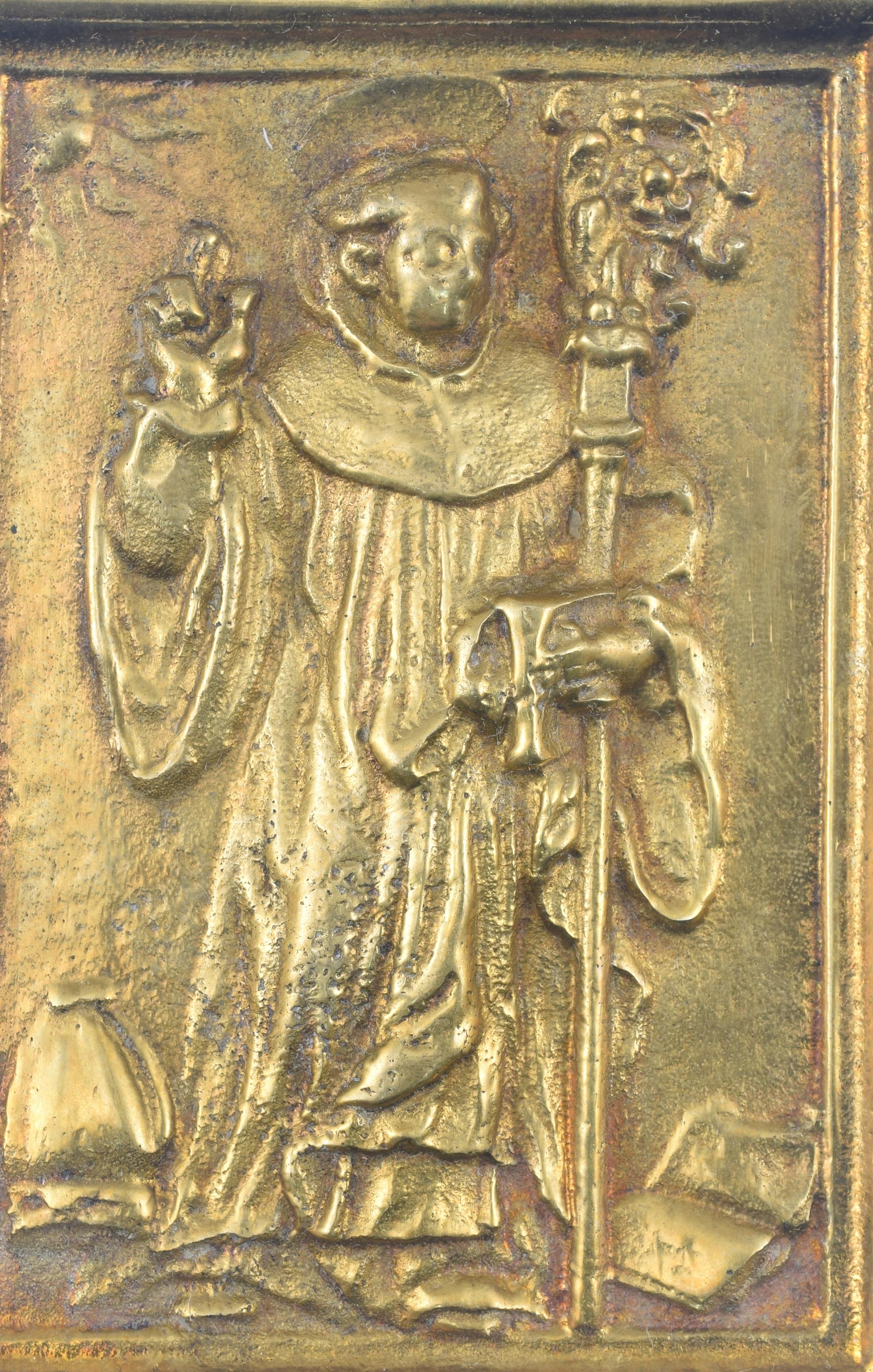 Devotional plaque, Saint Bishop Bronze. Spanish school, 19th c. In Good Condition For Sale In Madrid, ES