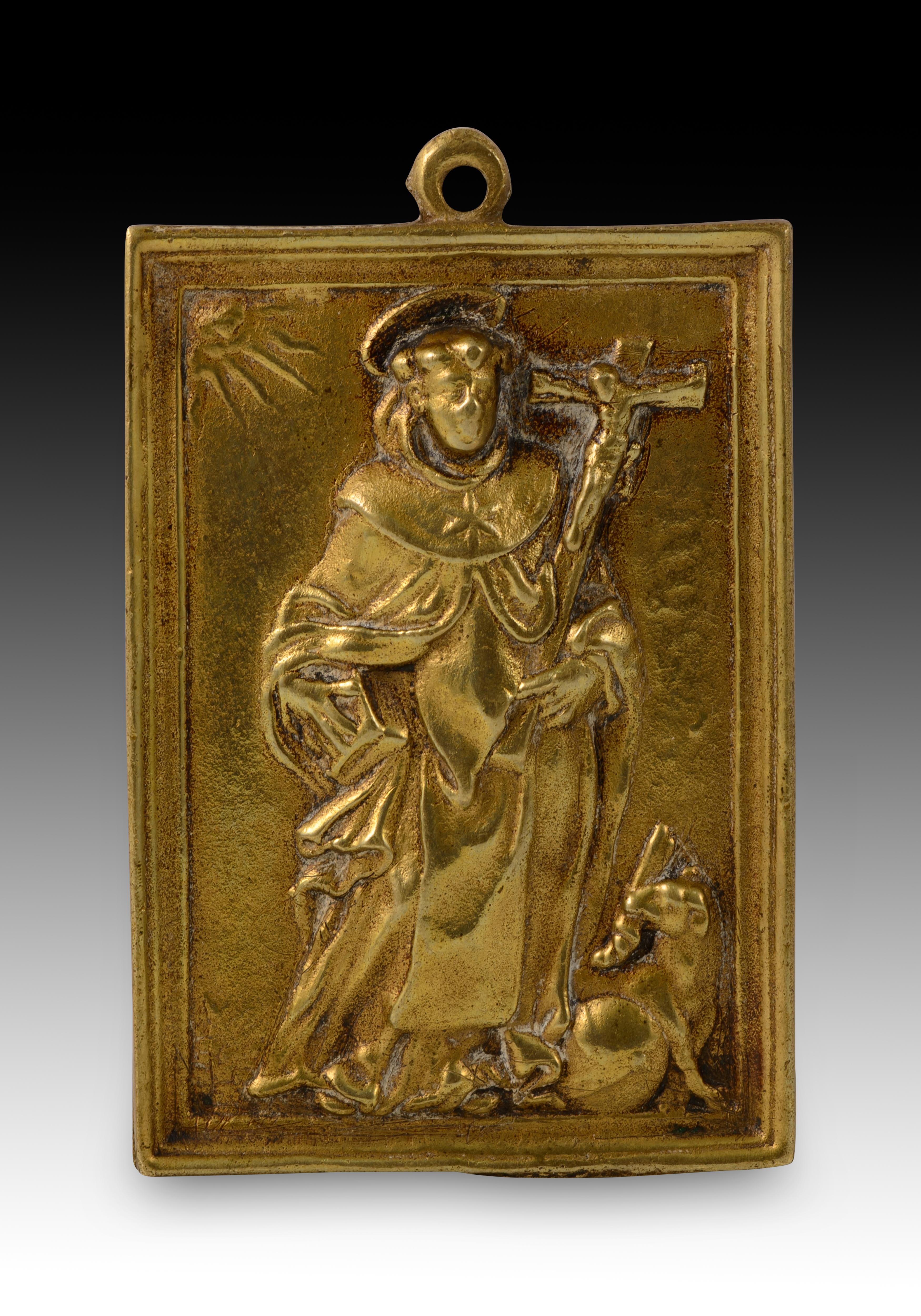  Targa devozionale, San Domenico di Guzmán. Bronzo. Spanish School, XVII-XVIII secolo. 
Targa devozionale rettangolare in bronzo con un anello nella parte superiore, una cornice modellata e una rappresentazione figurativa in rilievo sulla parte