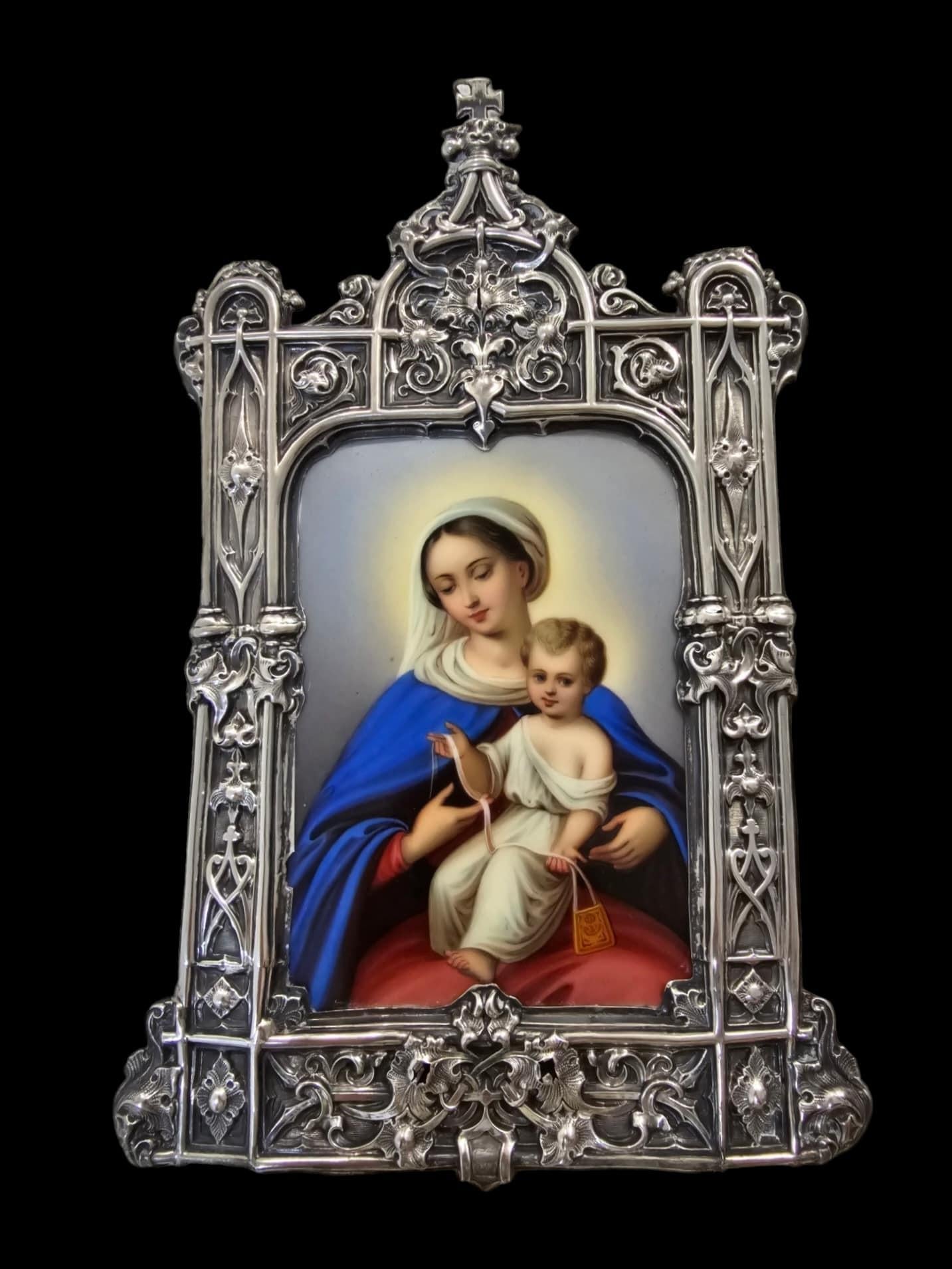 Devotional Plaque to the Virgin and Child In Enamel And Silver Mount. France For Sale 8