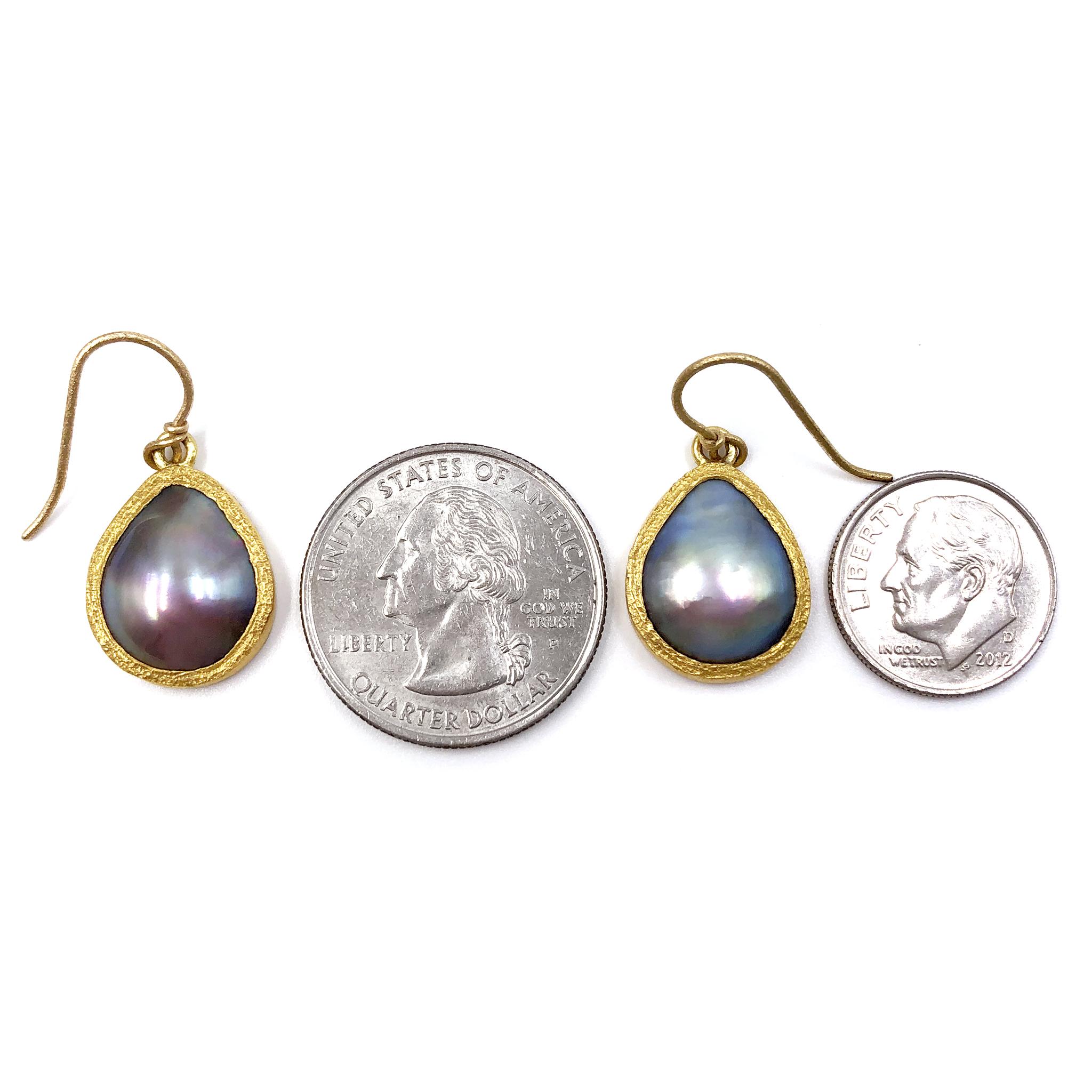 Devta Doolan Iridescent Sea of Cortez Mabe Pearl Dangle Drop Earrings In New Condition In Dallas, TX