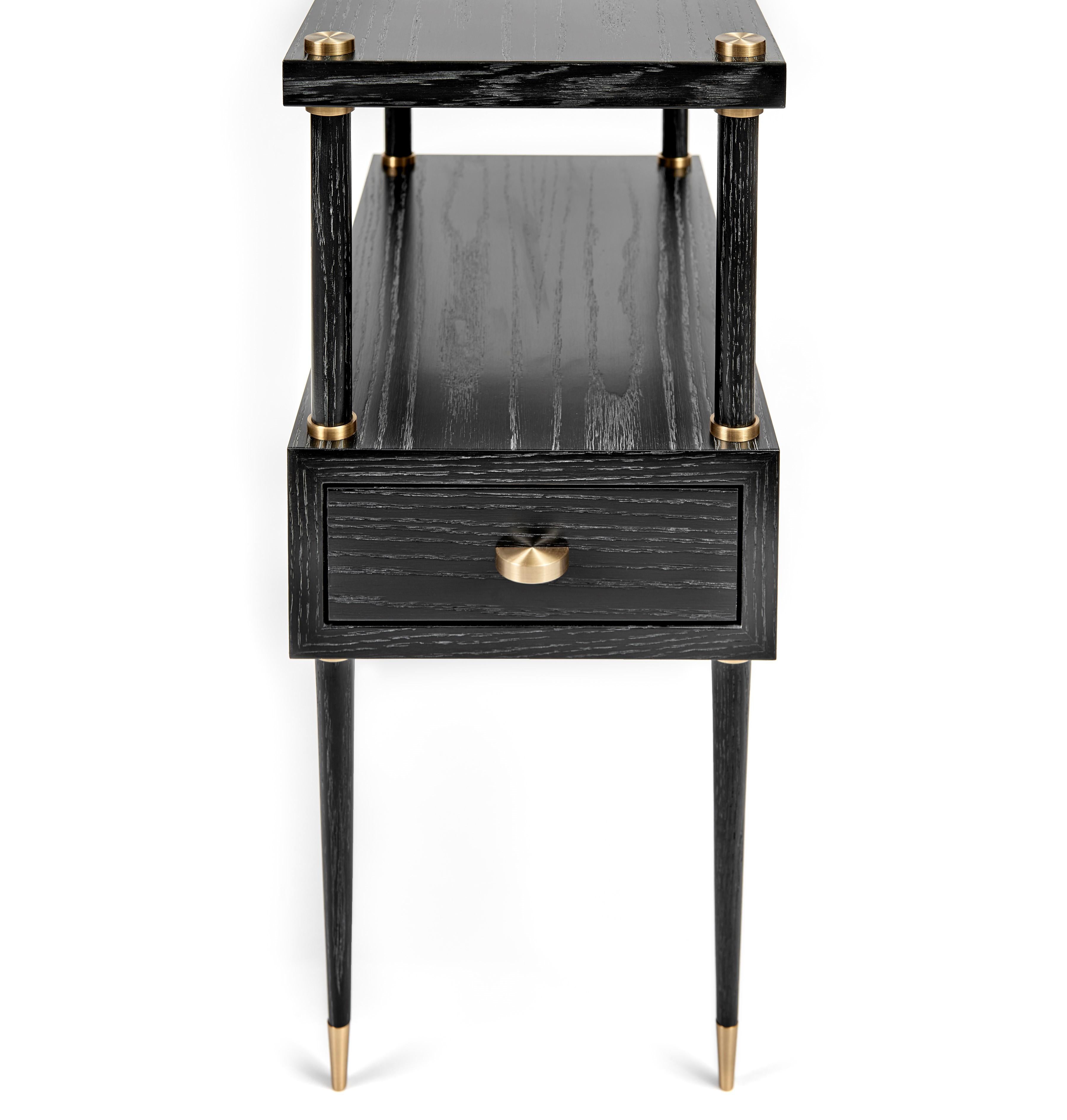 Contemporary black side table with drawer
Dimensions: 20