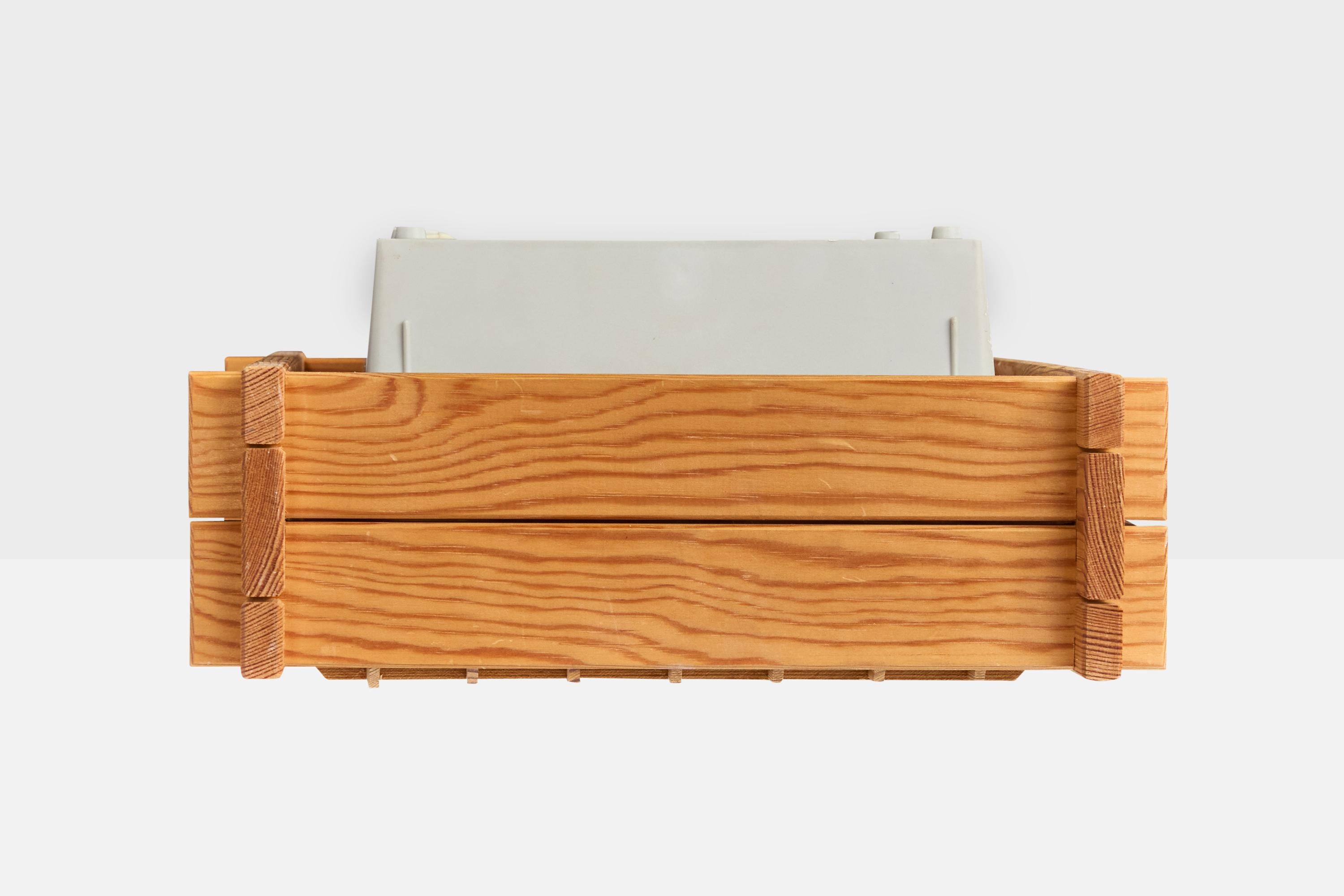 Fin du 20e siècle Dexter, Supports de lampe, Pin, Métal, Suède, années 1980 en vente