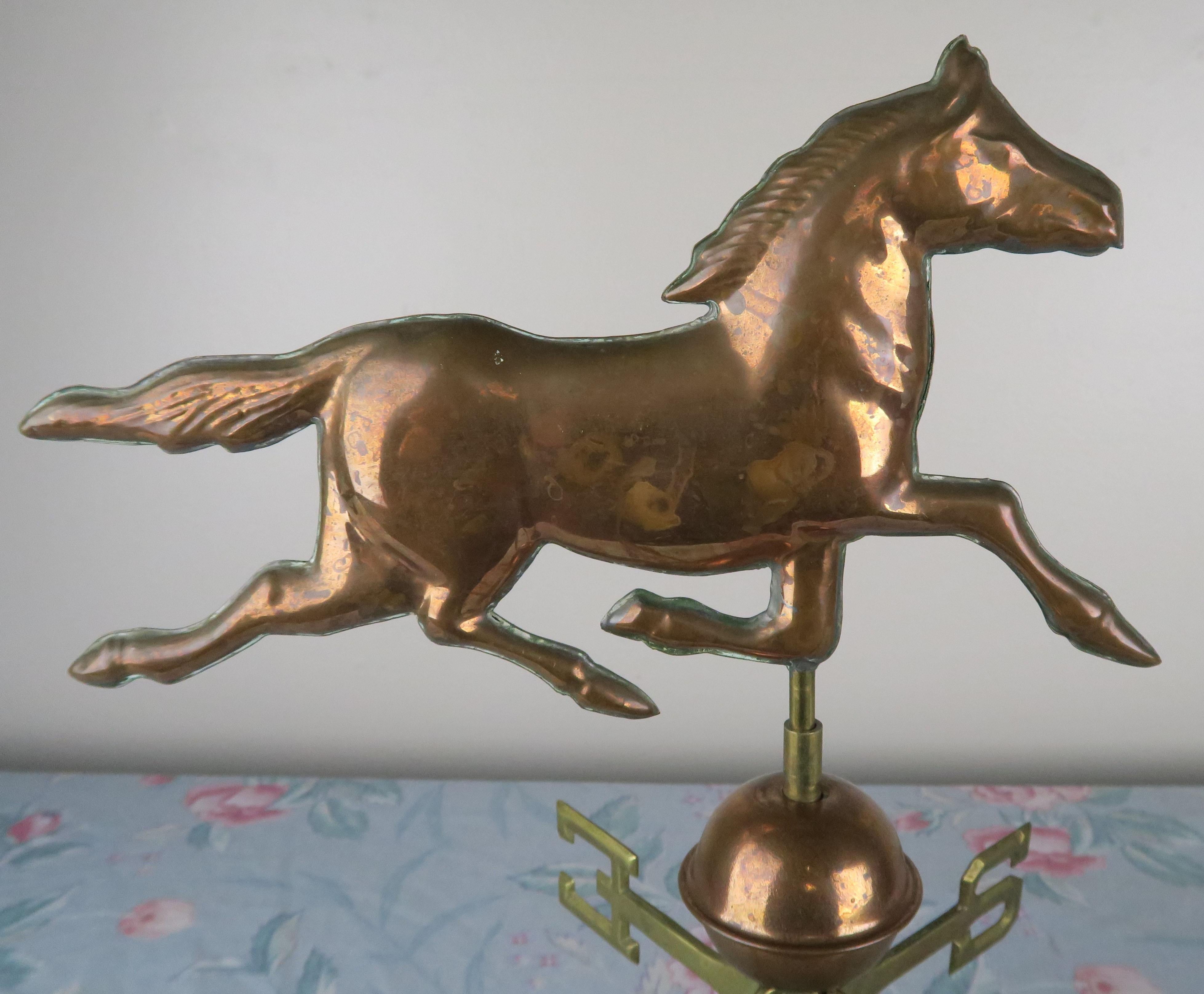 Dexter Style Copper Horse Weathervane on Brass Base In Distressed Condition In Los Angeles, CA