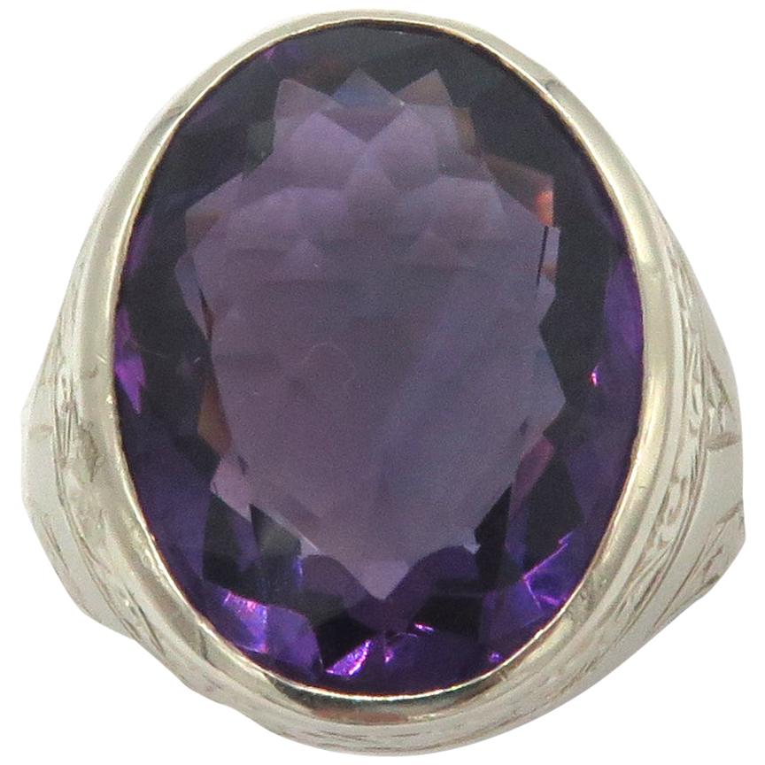 D&F 14 Karat White Gold Amethyst Ring