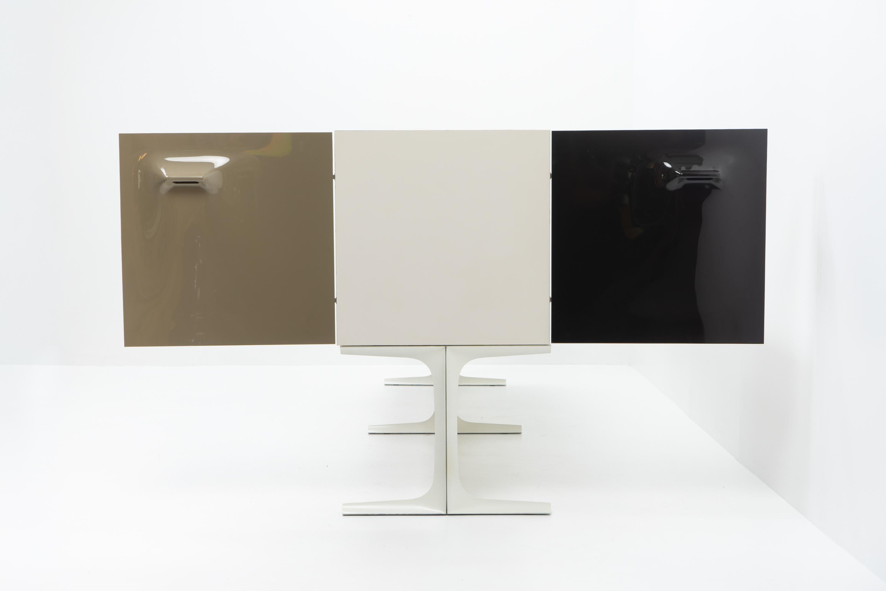 Credenza DF 2000, Raymond Loewy per Doubinsky Frères, Francia, anni '60 in vendita 2