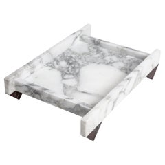 DFdesignLab - Centre de table 90° en marbre Arabescato et Rosso Lepanto