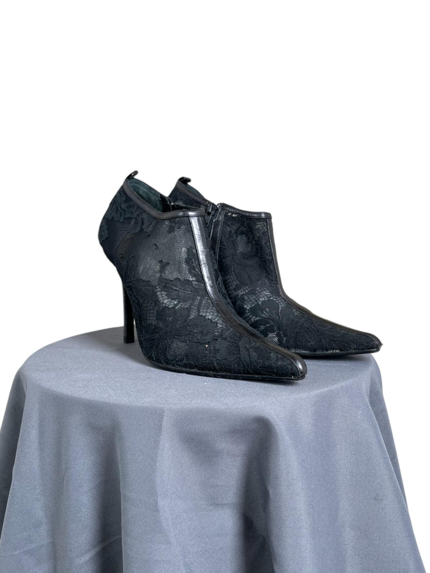 D&G 2000's Floral Black Semitransparent Heels in vendita 1