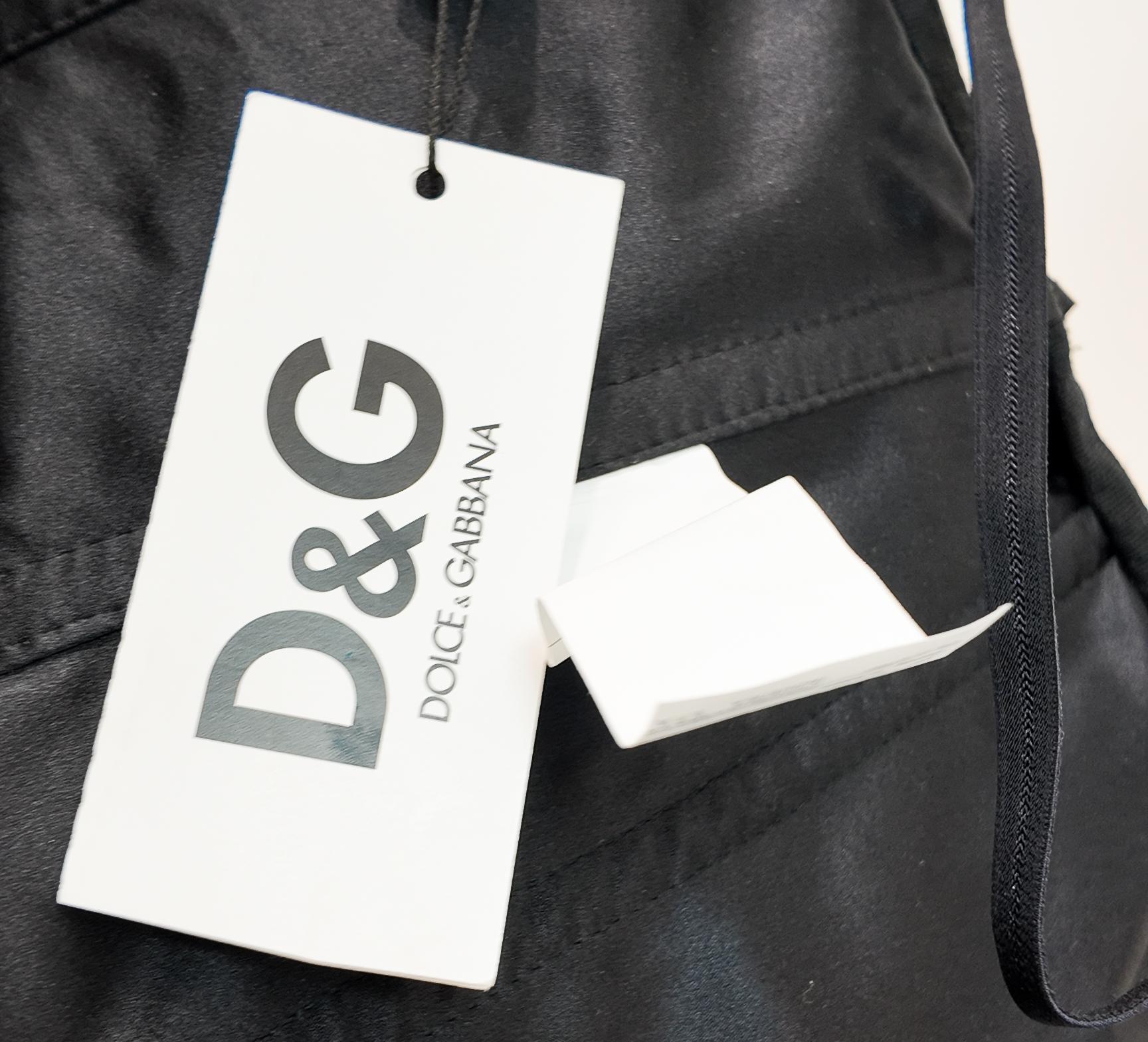 D.G. 2007 Bustier in vernice vinilica nera con nastro di raso In condizioni Nuovo in vendita a Los Angeles, CA
