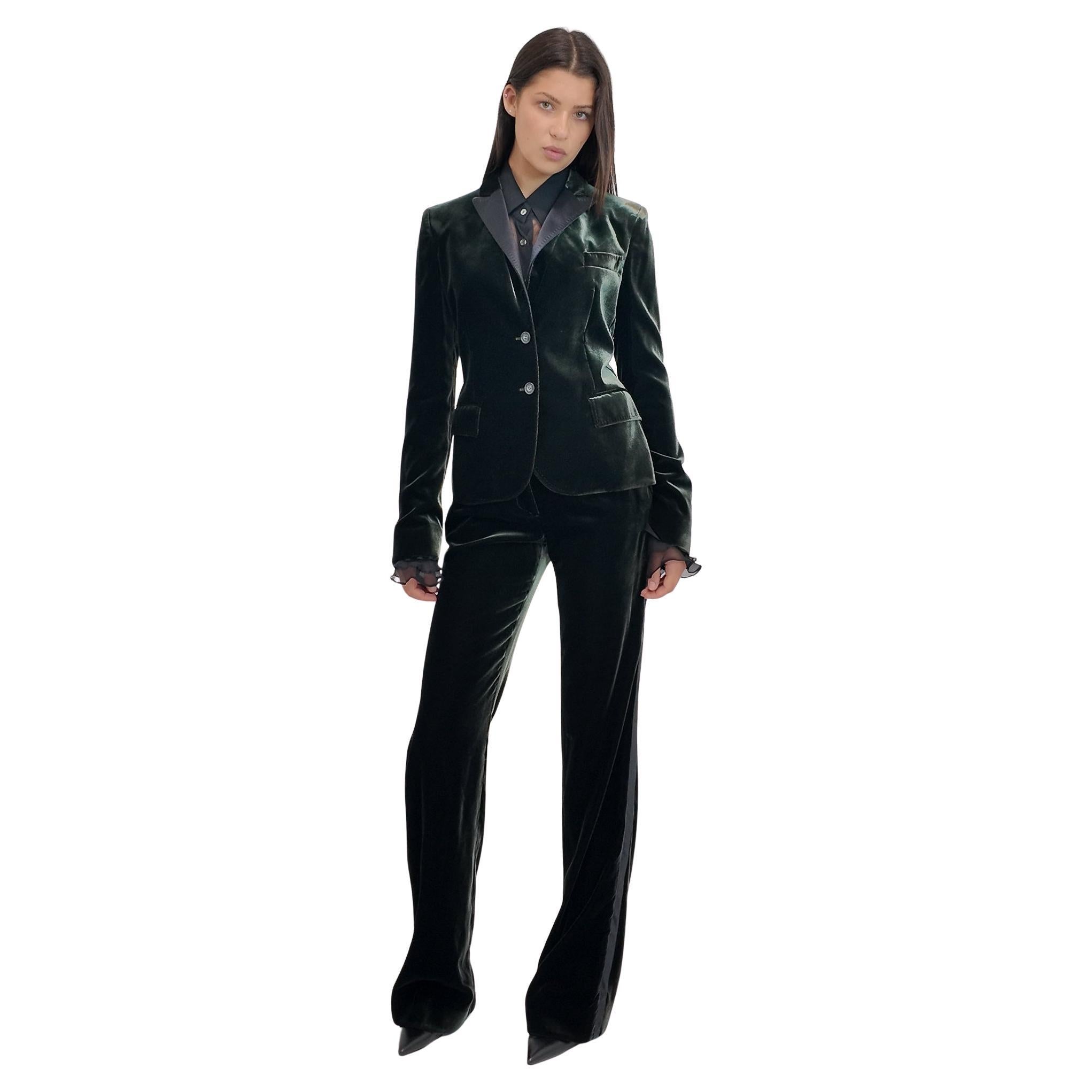 D.G. 2007 Smoking da donna in velluto verde con revers in raso in vendita