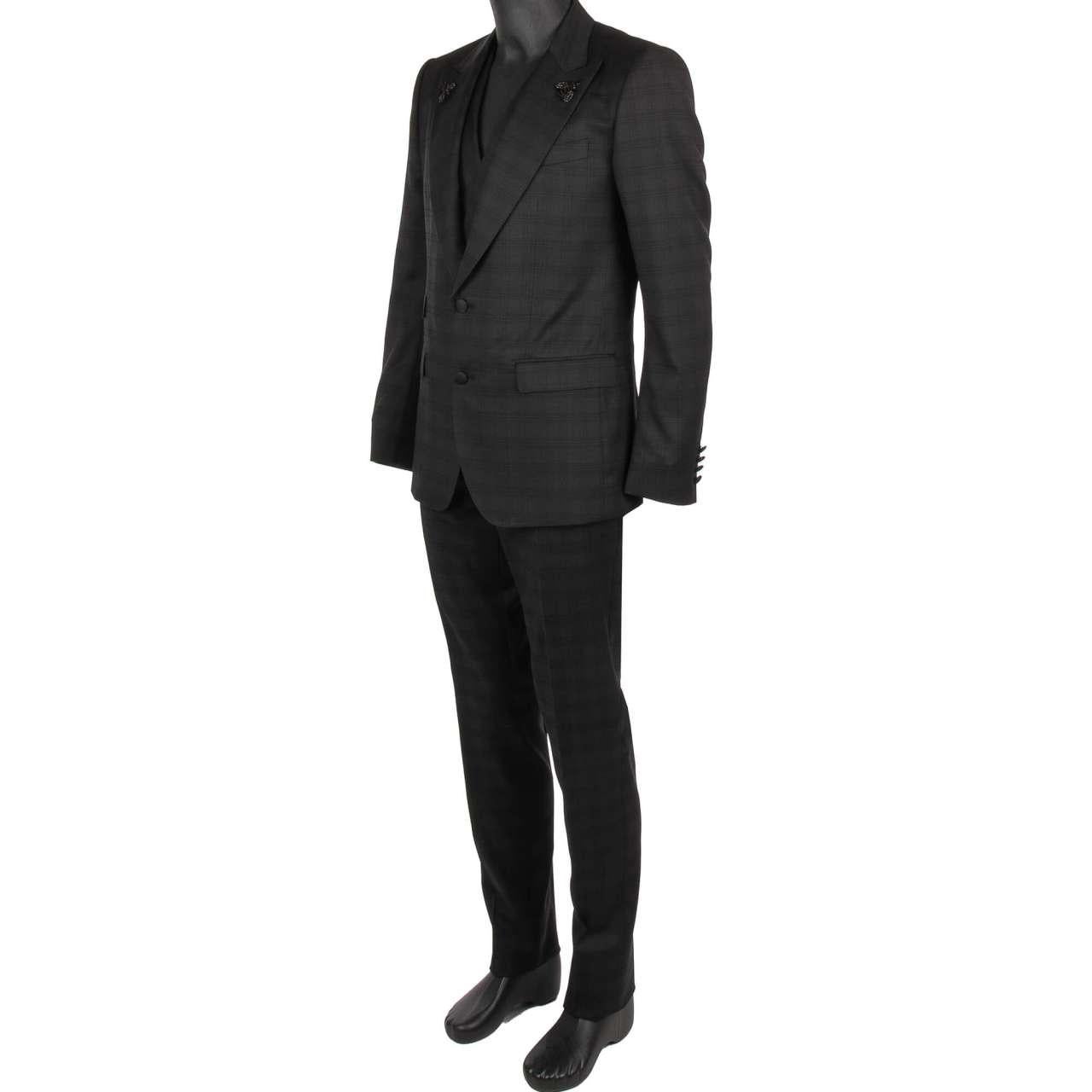 - Virgin wool 3 piece suit, jacket, waistcoat, pants with two crystal bees embroideries in black by DOLCE & GABBANA - SICILIA Model - RUNWAY - Dolce & Gabbana Fashion Show - New with tag - Former RRP: EUR 2,750 - MADE in ITALY - Slim Fit - Model: