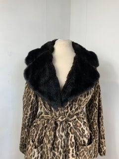 D&G 90s spotted trench