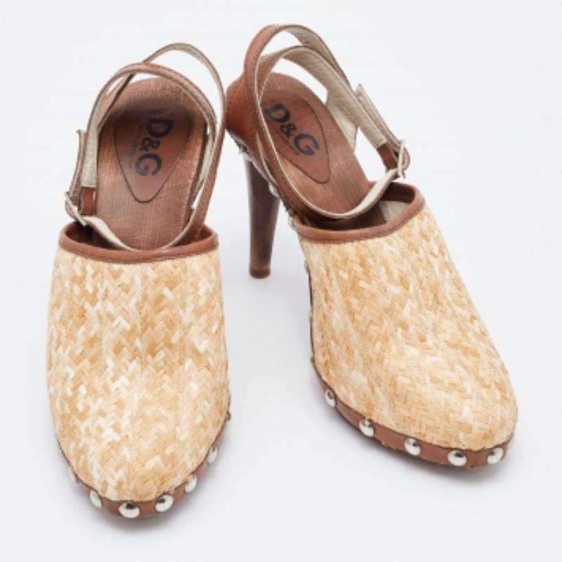 Women's D&G Beige/Brown Raffia and Leather Ankle Strap Clog Sandals Size 38 For Sale