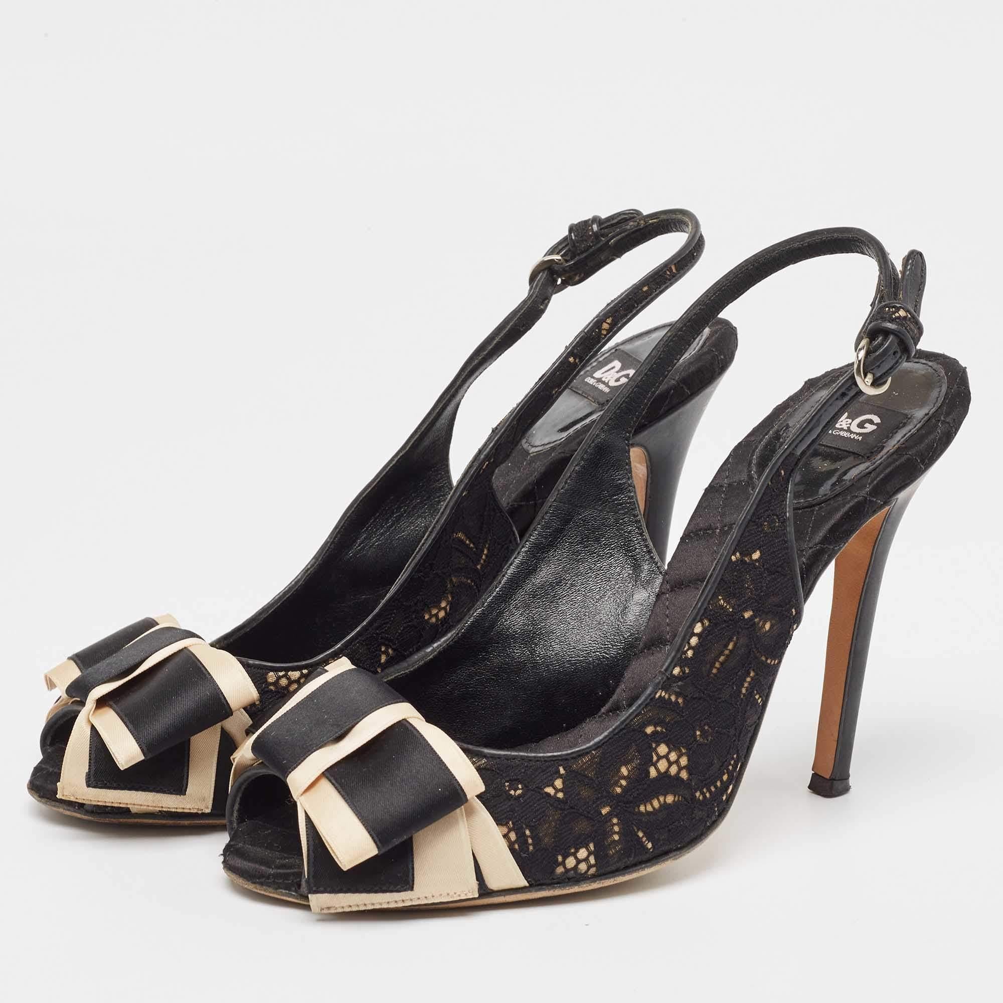 Parfaitement cousus et finis pour garantir une allure et une coupe élégantes, ces escarpins noirs D.G. sont un achat que vous aimerez arborer. Ils sont très beaux sur les pieds.
