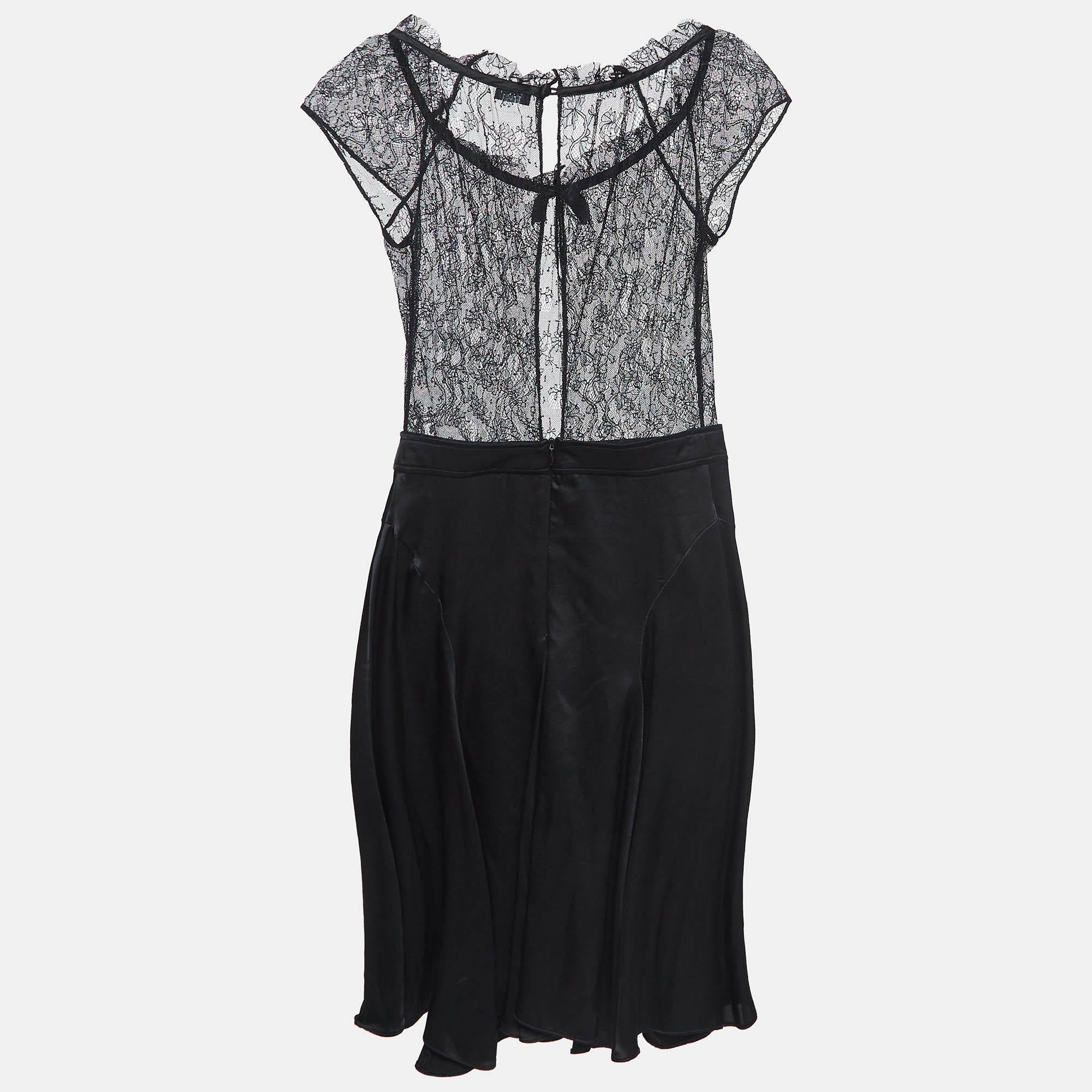 Experience the joy of expert tailoring with this designer dress for women. Meticulously made, it offers a flawless fit and luxe details, ensuring unmatched comfort. This beautiful creation will elevate your style effortlessly.