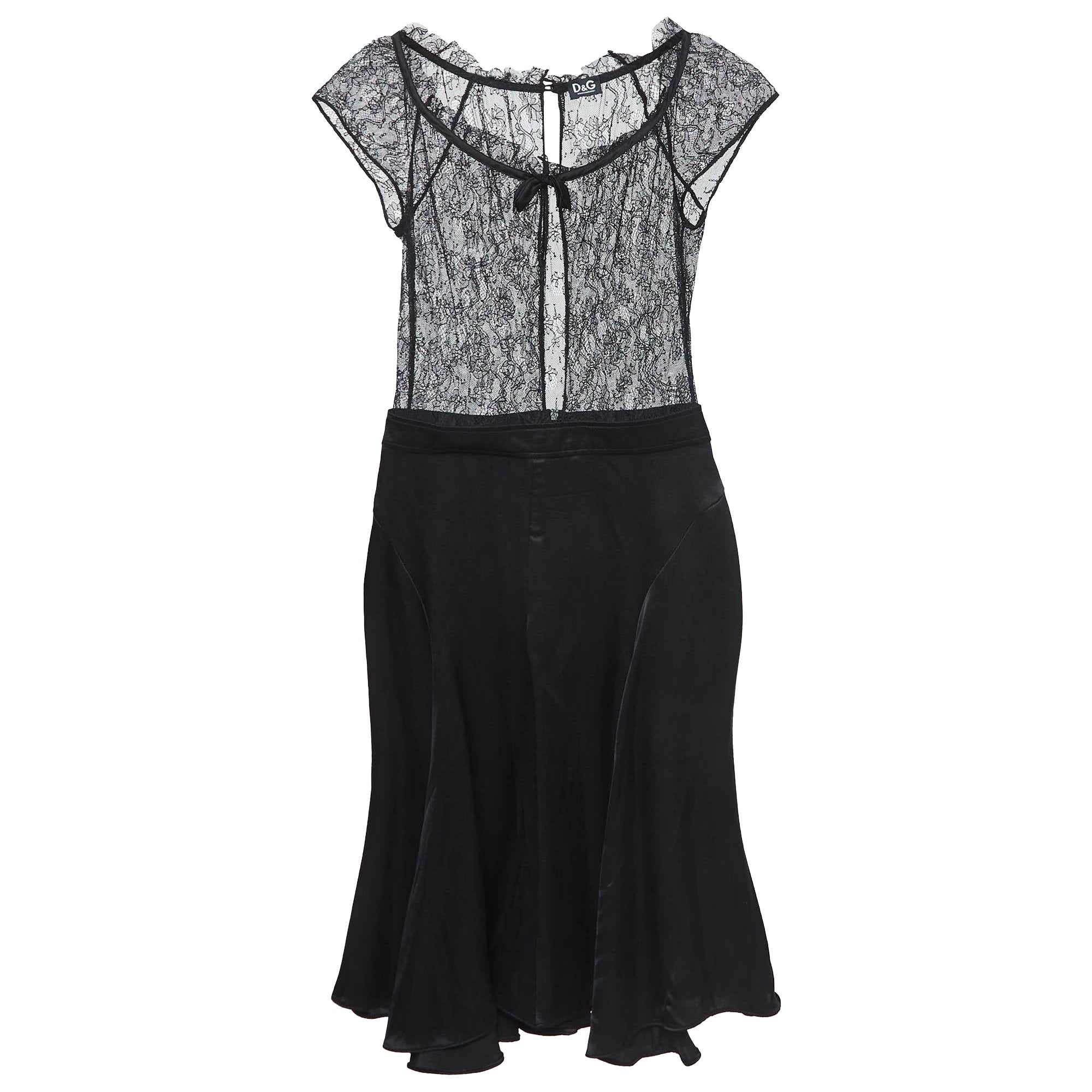 D&G Schwarzes ausgestelltes kurzes Kleid aus Spitze und Satin S
