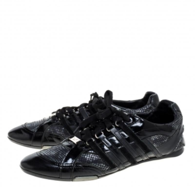 D&G Black Snakeskin Effect and Patent Leather Lace  Low Top Sneakers Size 42 For Sale 2