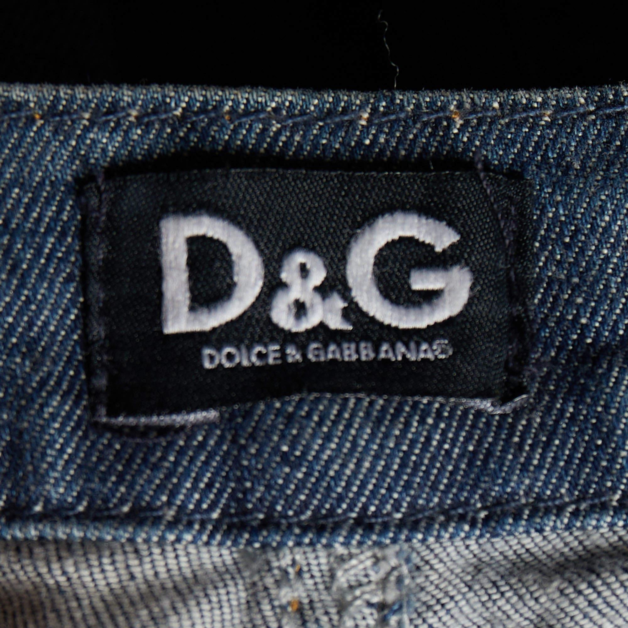 D&G Blue Distressed Denim Straight Leg Jeans M In Good Condition For Sale In Dubai, Al Qouz 2
