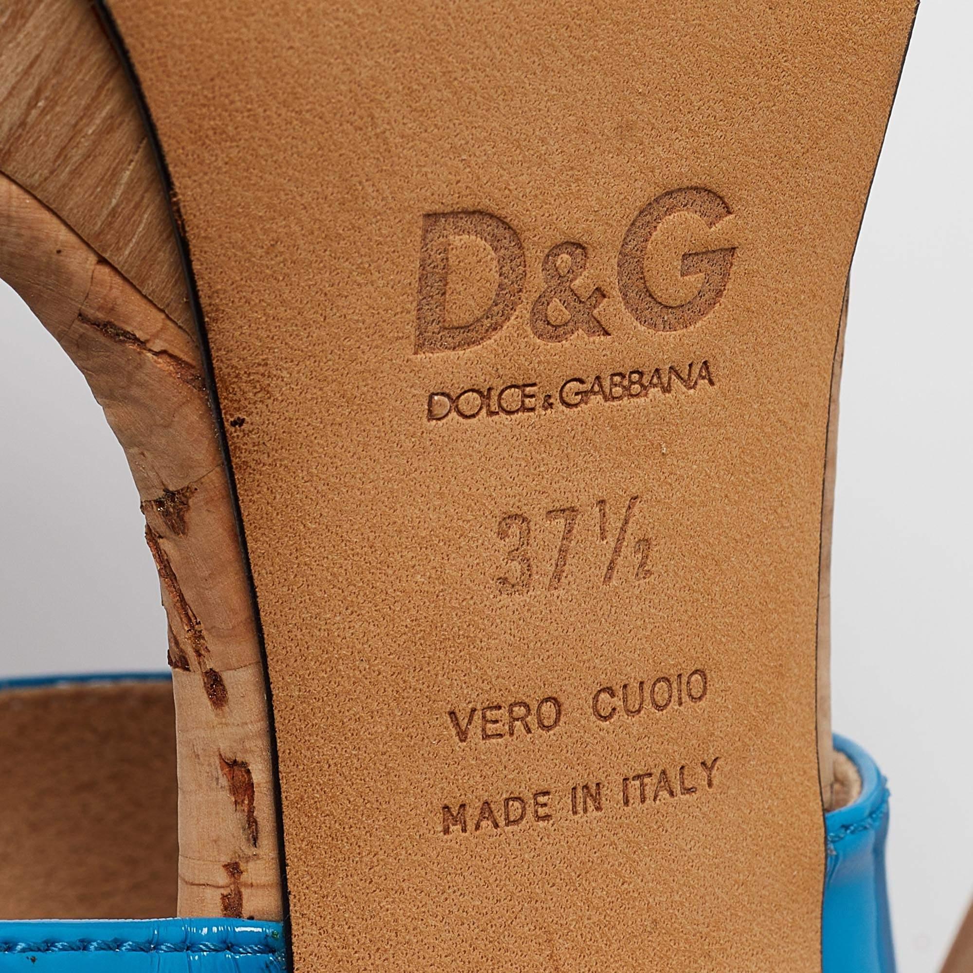 Sandalias con correa en el tobillo de charol azul de D&G talla 37,5 en venta 3