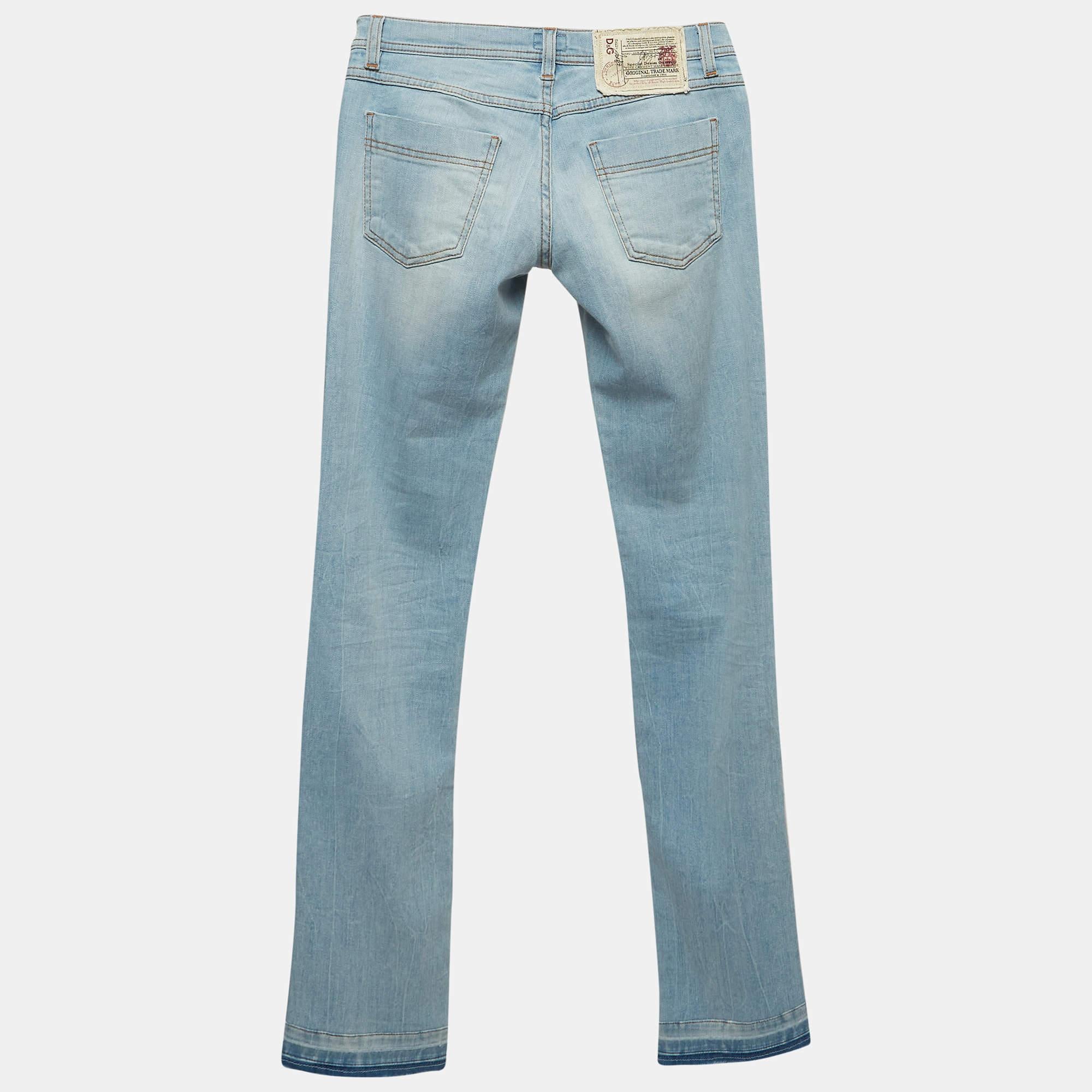 I jeans dal taglio impeccabile sono un punto fermo di un guardaroba ben curato. Questi jeans firmati sono finemente cuciti per darti il look desiderato e un comfort che dura tutto il giorno.