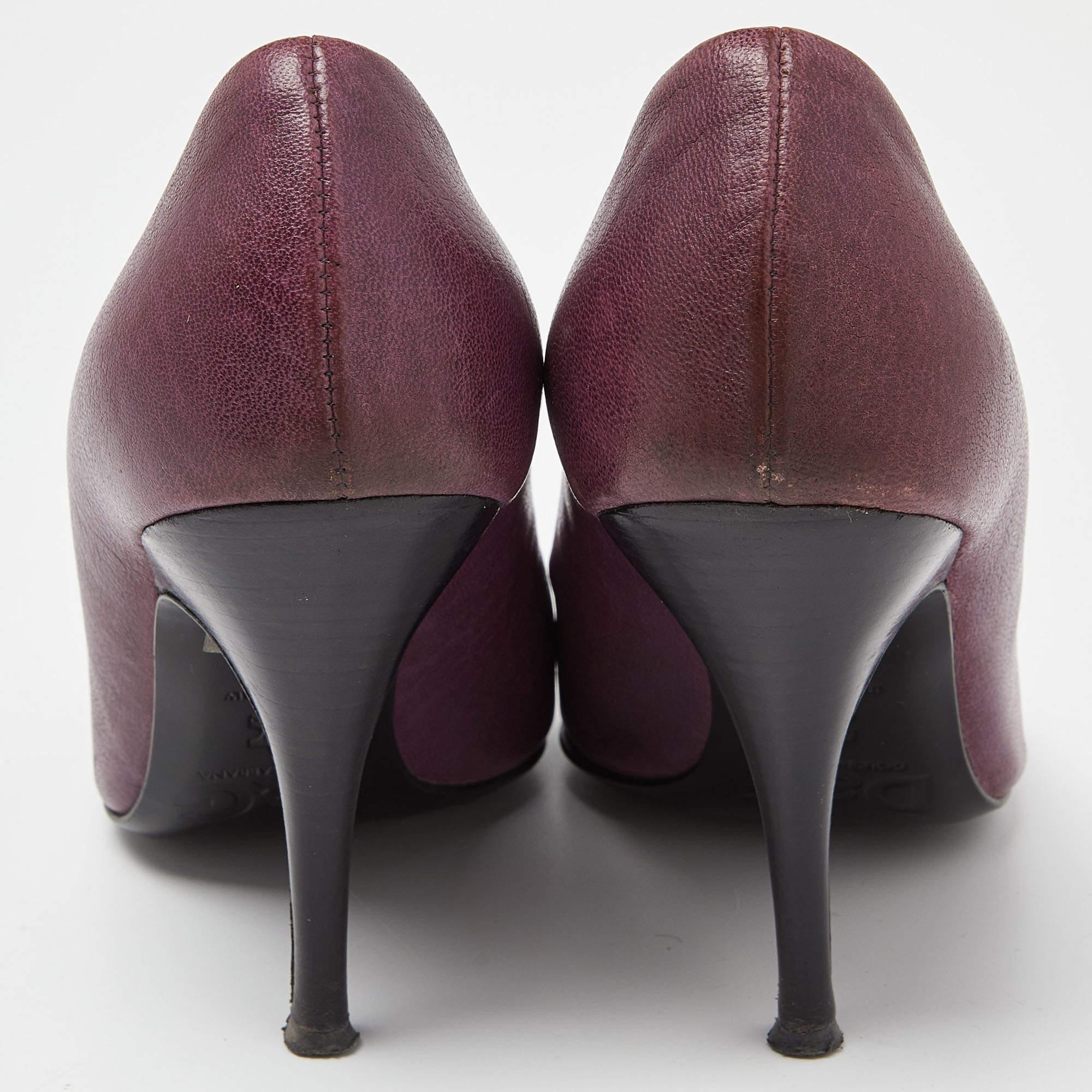D&G - Escarpins à bout ouvert en cuir bordeaux, taille 38 Pour femmes en vente