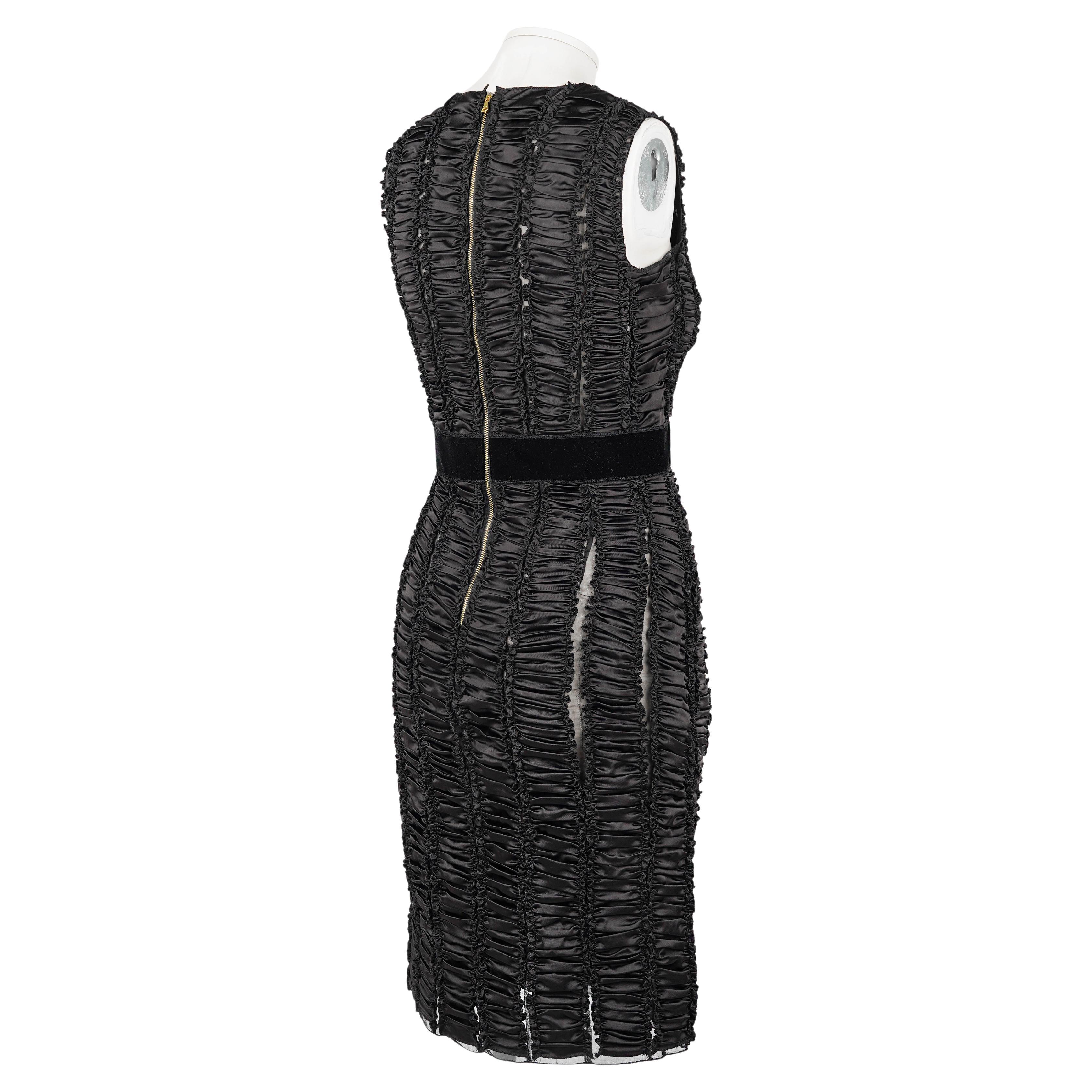 D&G by Dolce & Gabbana Robe de cocktail froncée en soie noire, vers le milieu des années 2000. Pour femmes en vente