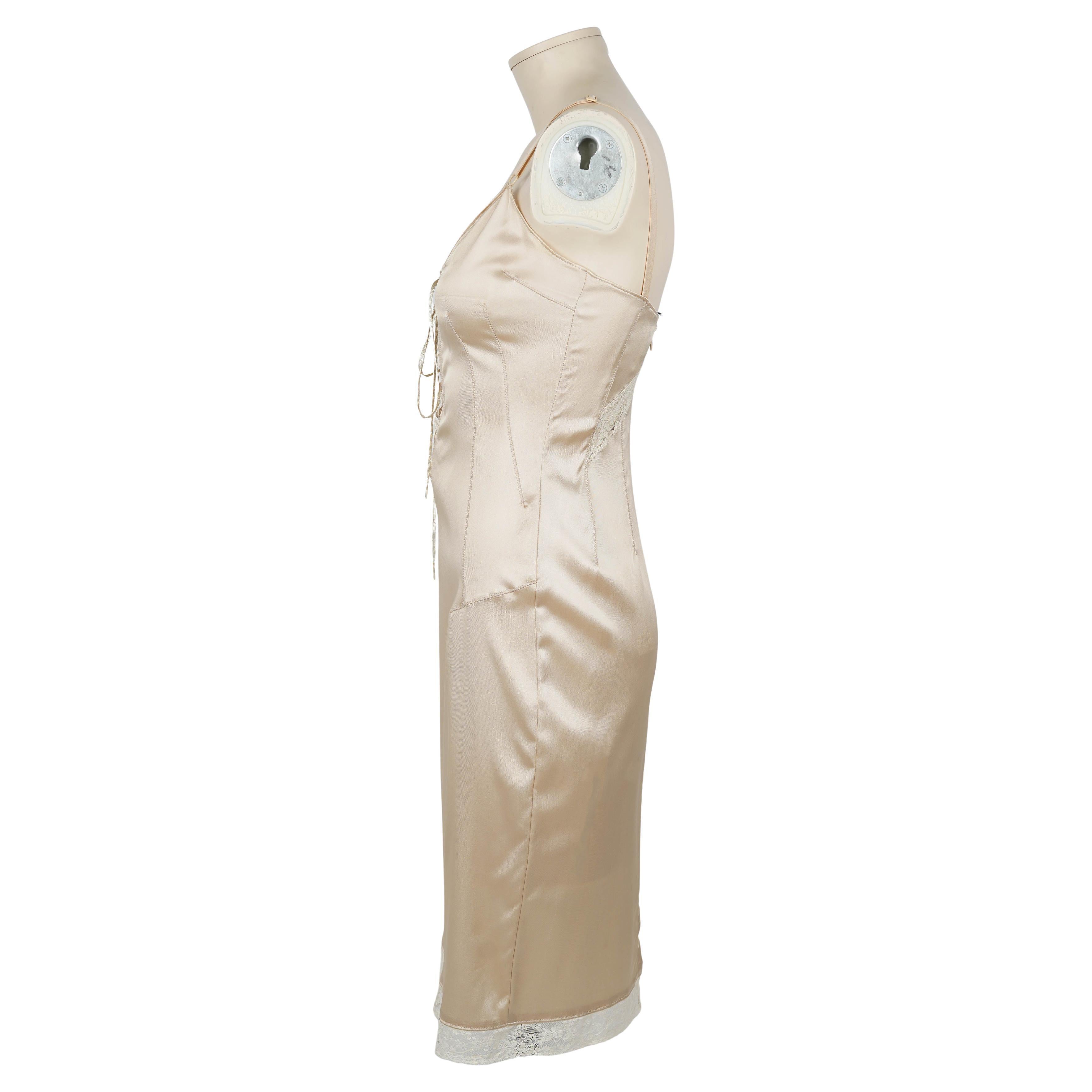 D&G by Dolce & Gabbana Champagnerfarbenes Satin-Korsett-Negligé-Kleid, Anfang 2000er (Beige)