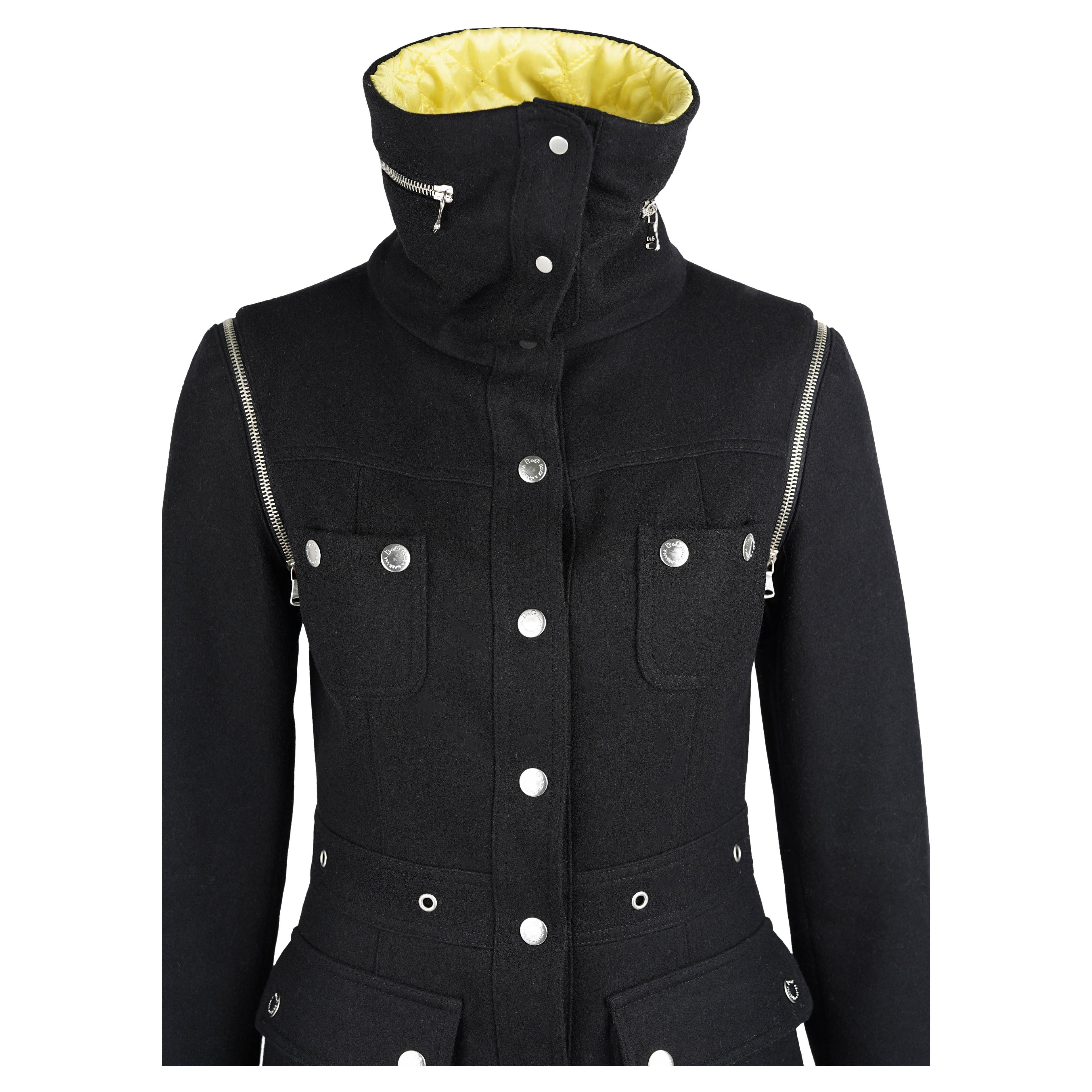 D&G by Dolce & Gabbana F/W 2003 Black Wool Snap Button Closure Coat For Sale 3