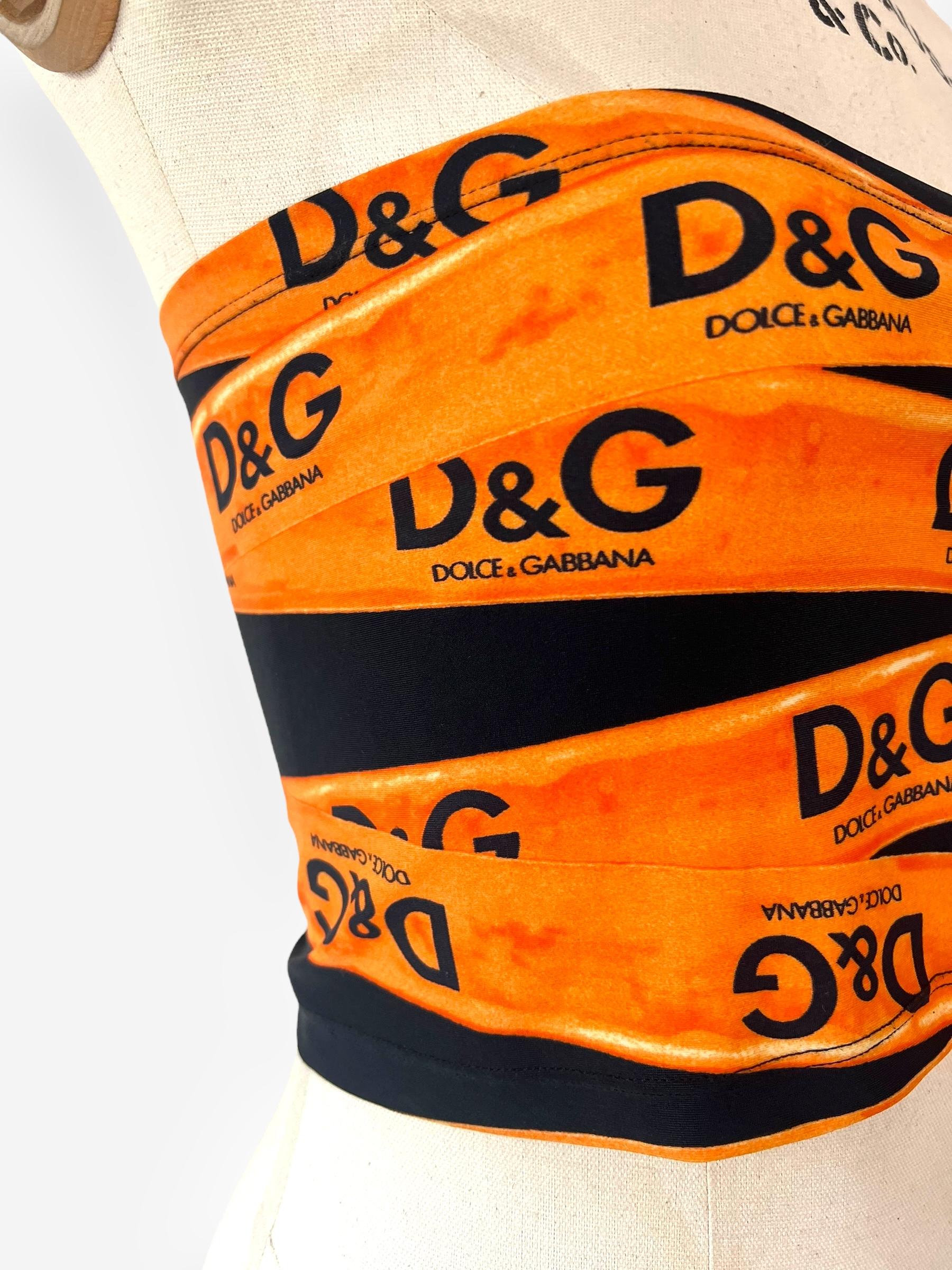 Donna D&G by DOLCE & GABBANA, A/I 2003 Top a tubo 
