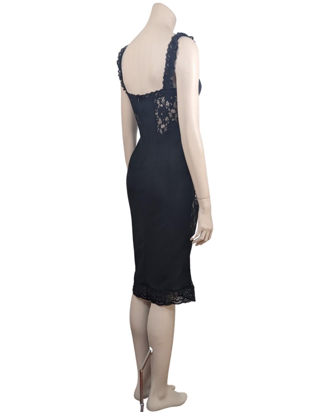 D&G by Dolce & Gabbana Fall Winter 2003 Laces Insert Midi Dress For Sale 2